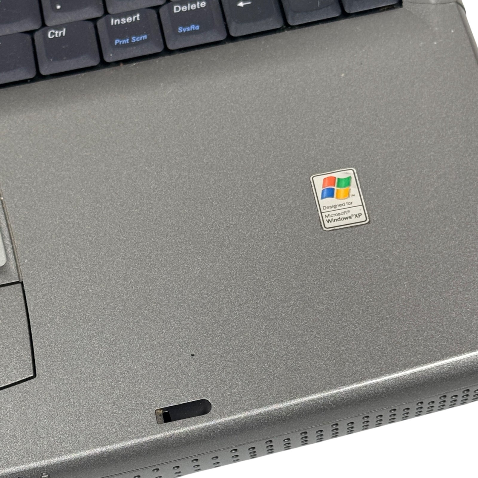 Dell Inspiron 1150 Laptop Windows XP  30GB HDD 512MB RAM Retro Tech AS IS