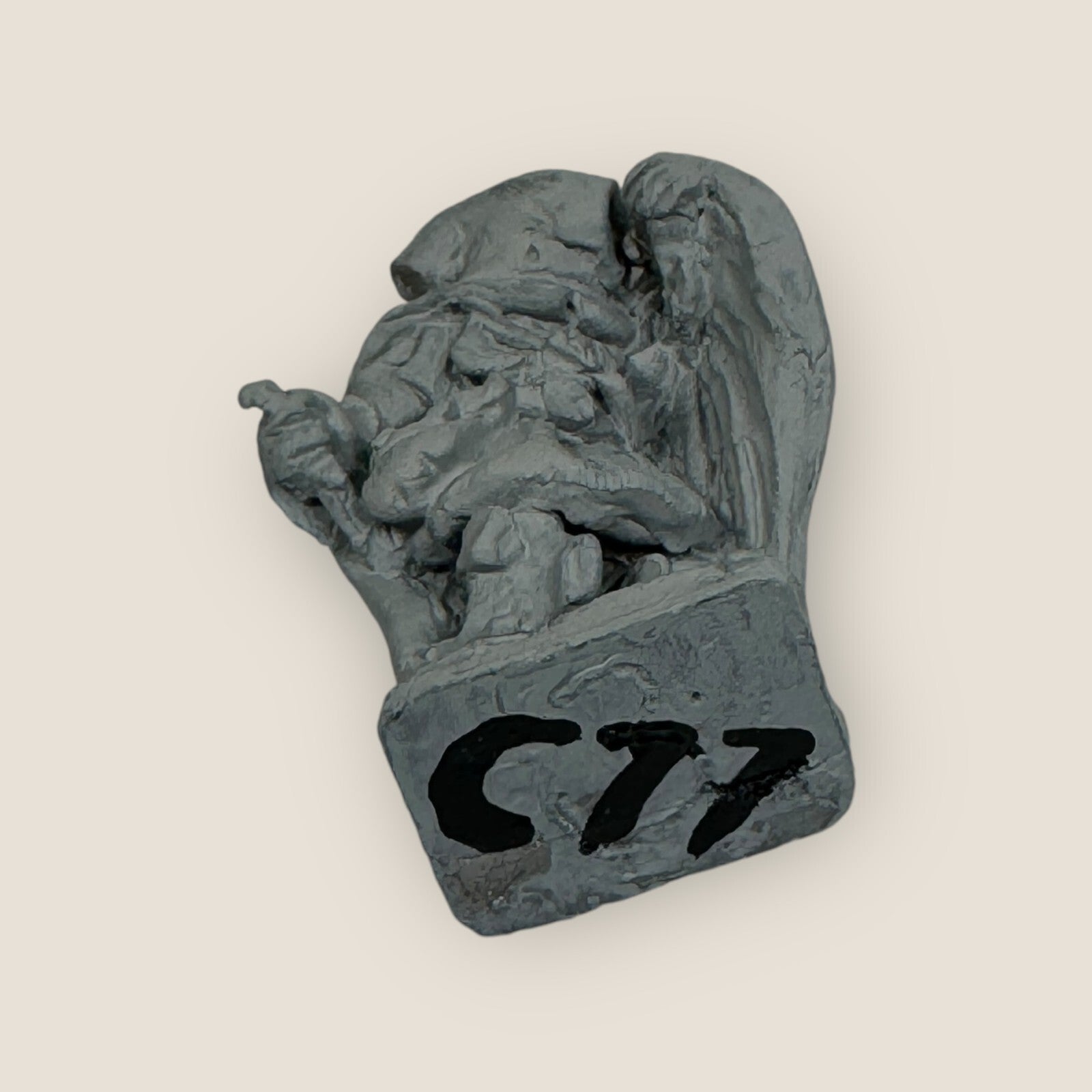 Dungeons & Dragons Lot of 4 Human Male Assassins Lead Miniatures Ral Partha 1976