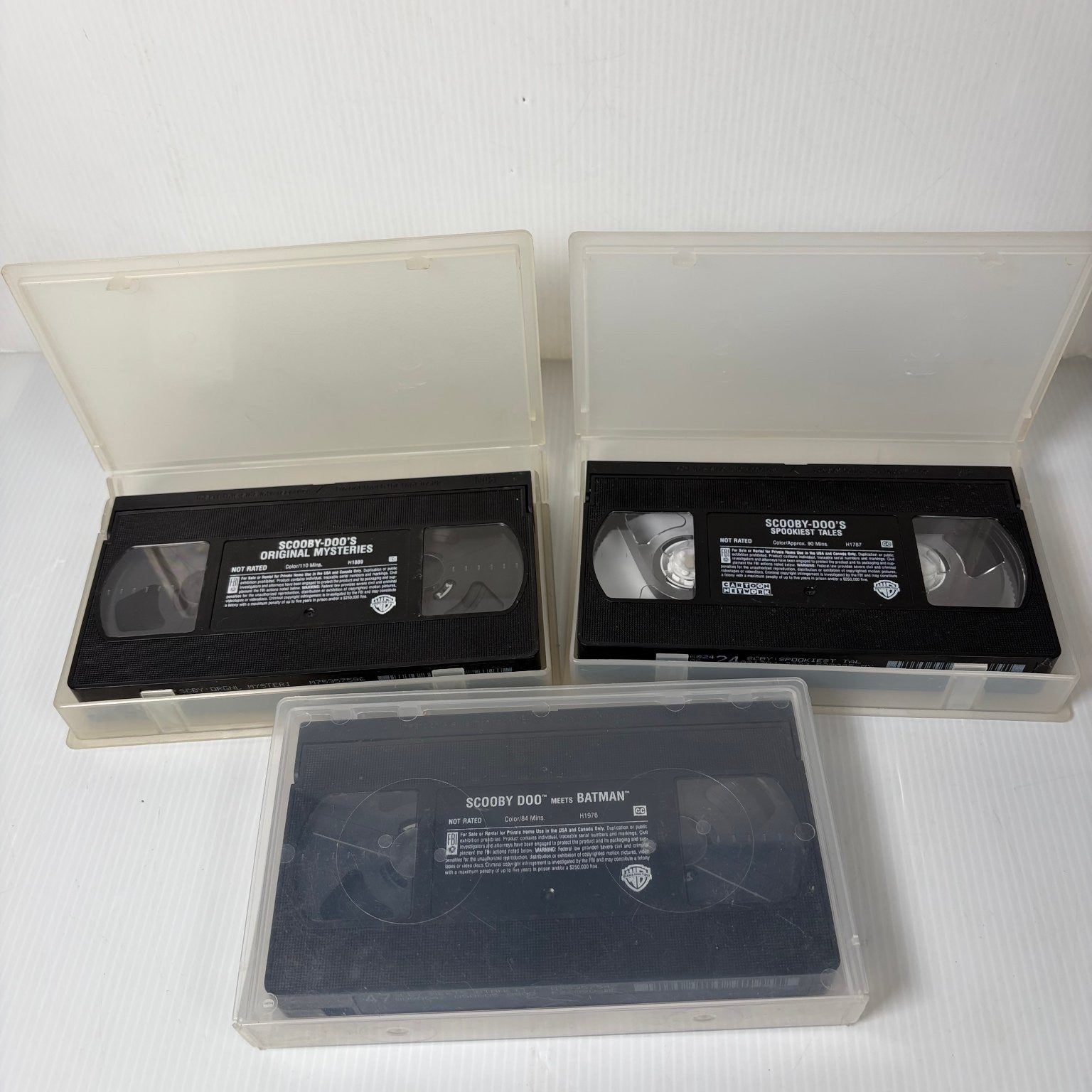 Lot of 3 Scooby Doo VHS Tapes Meets Batman, Spokiest Tales & Original Mysteries
