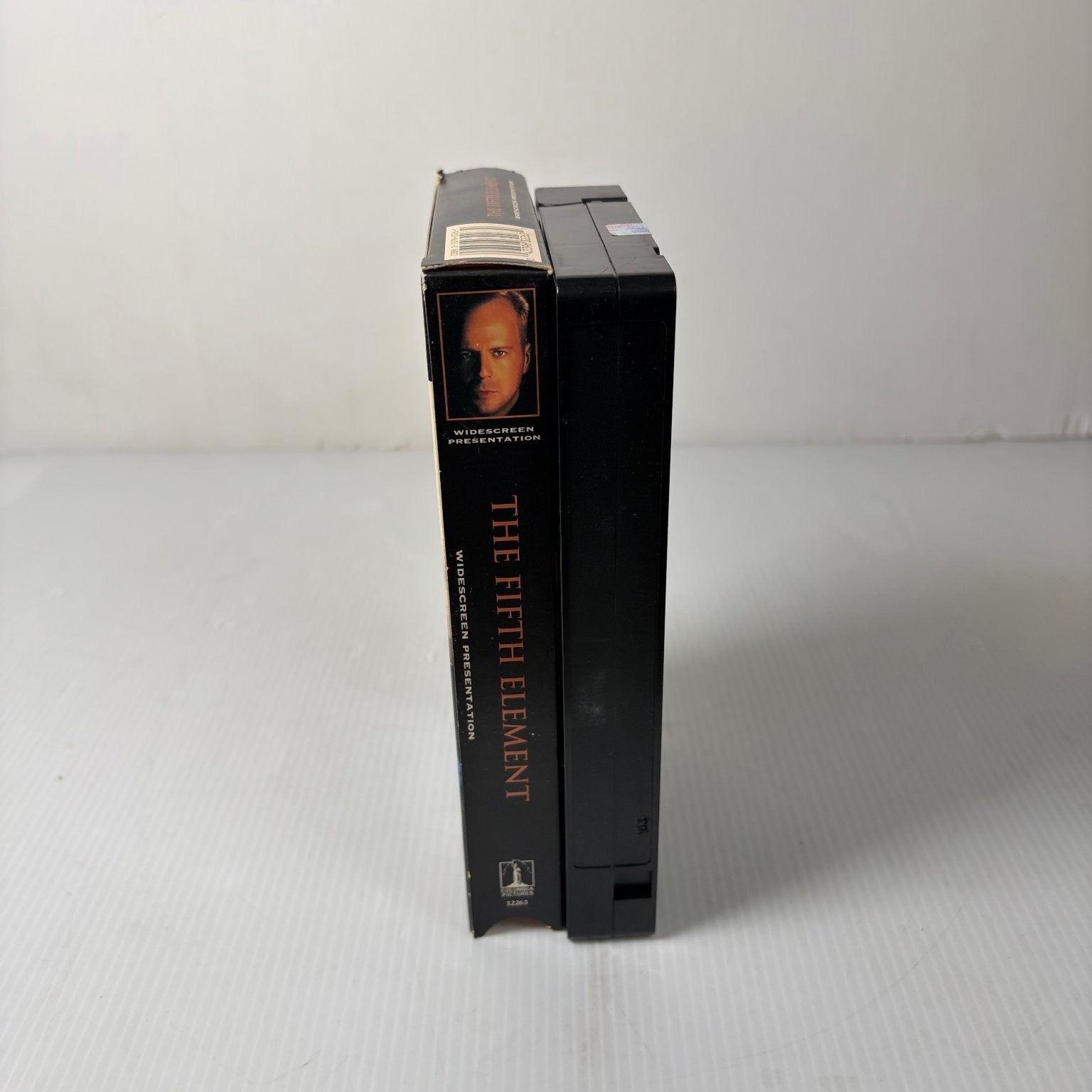 Fifth Element VHS 1997 Sci-Fi Widescreen Columbia TriStar Home Video