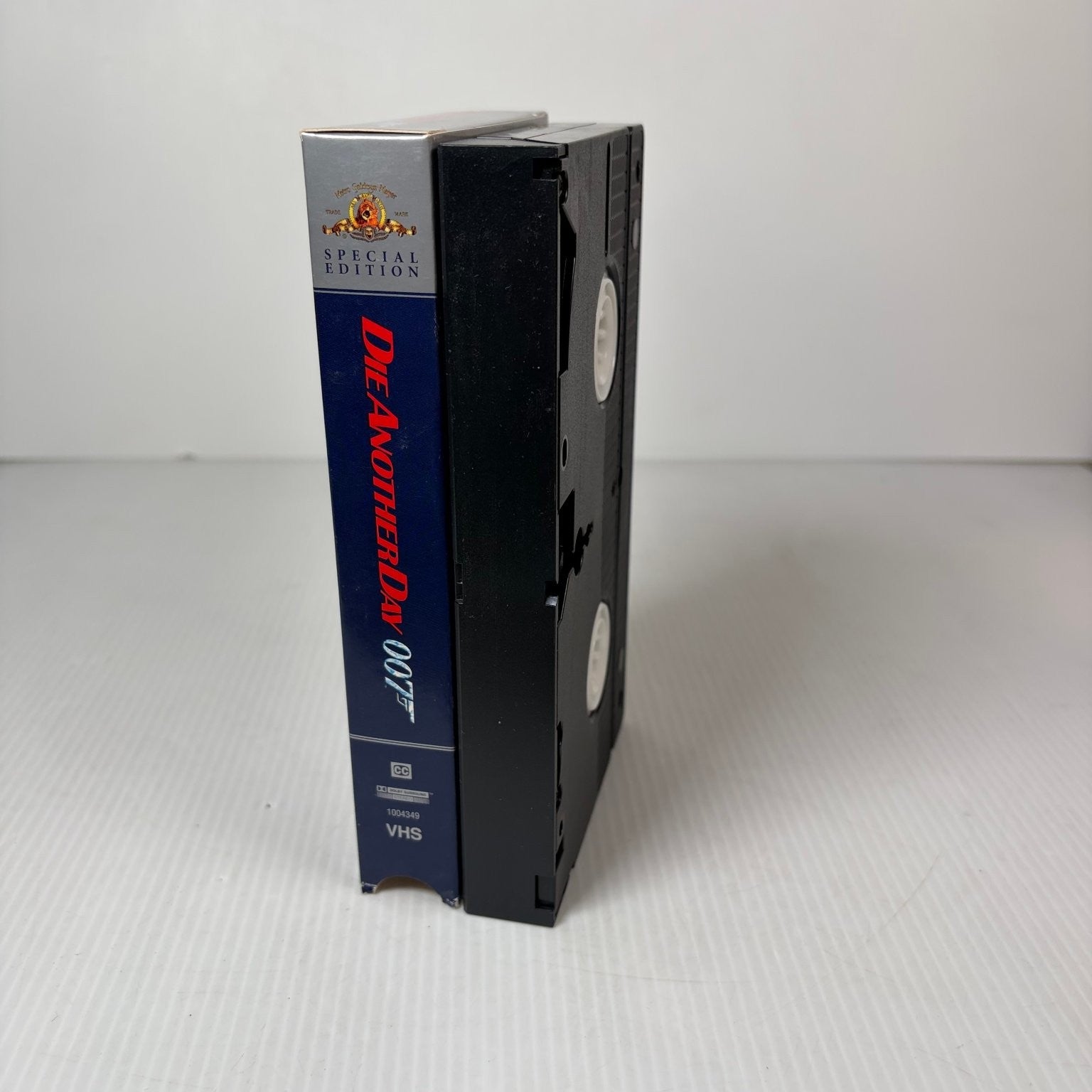 Die Another Day VHS 2002 Action Spy Special Edition MGM Home Entertainment