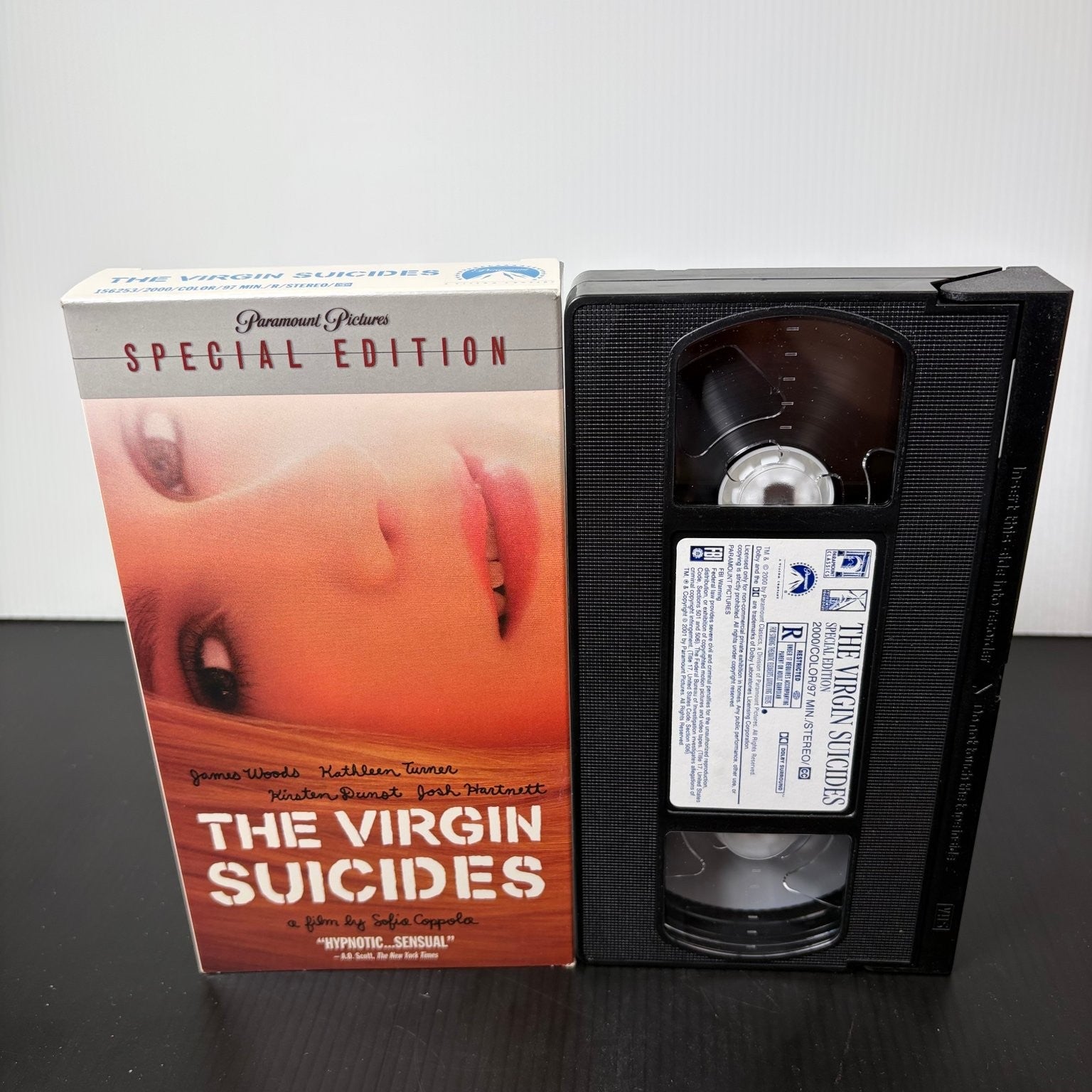 The Virgin Suicides VHS 1999 Drama Special Edition Paramount