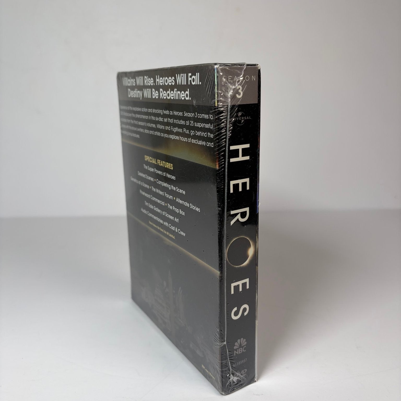 Heroes Season 3 DVD 2008 Villains & Fugitives Zachary Quinto Hayden Panettiere