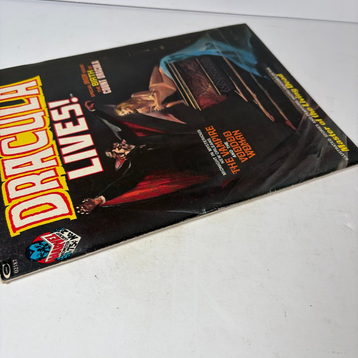 Dracula Lives Magazine No. 2 1973 Birth of Count Dracula Vampire Horror
