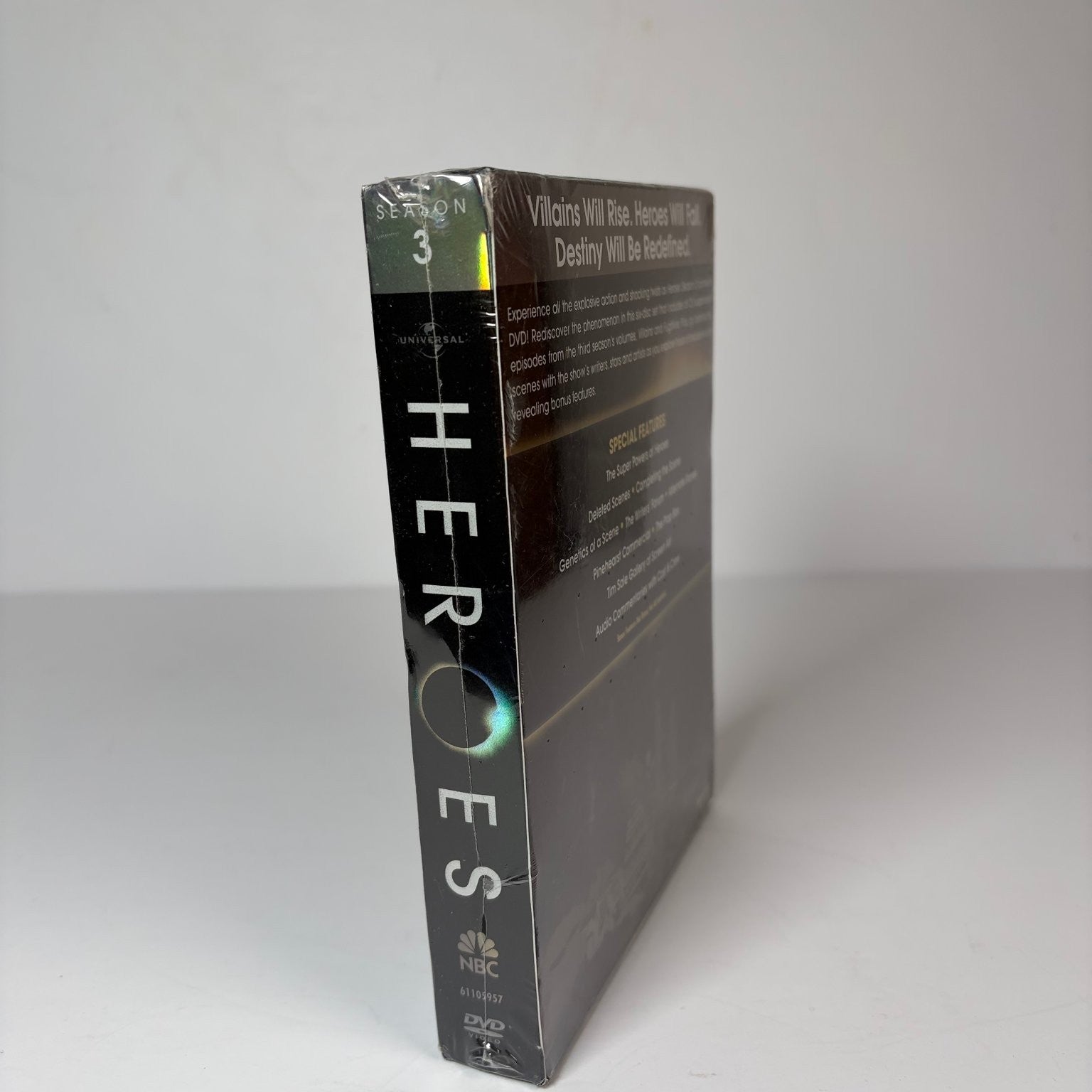 Heroes Season 3 DVD 2008 Villains & Fugitives Zachary Quinto Hayden Panettiere