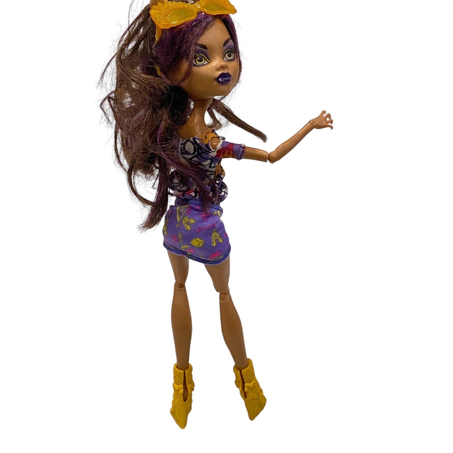 2008 Monster High Boo York Frightseers Clawdeen Wolf Doll w/ Sunglasses & Boots