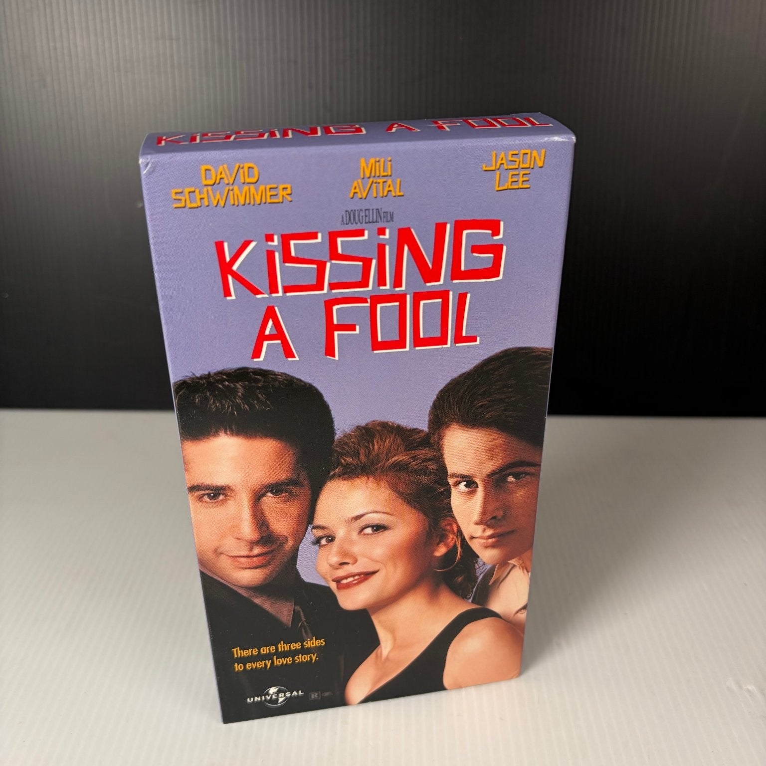 Kissing A Fool VHS 1998 Romantic Comedy Original Release Universal