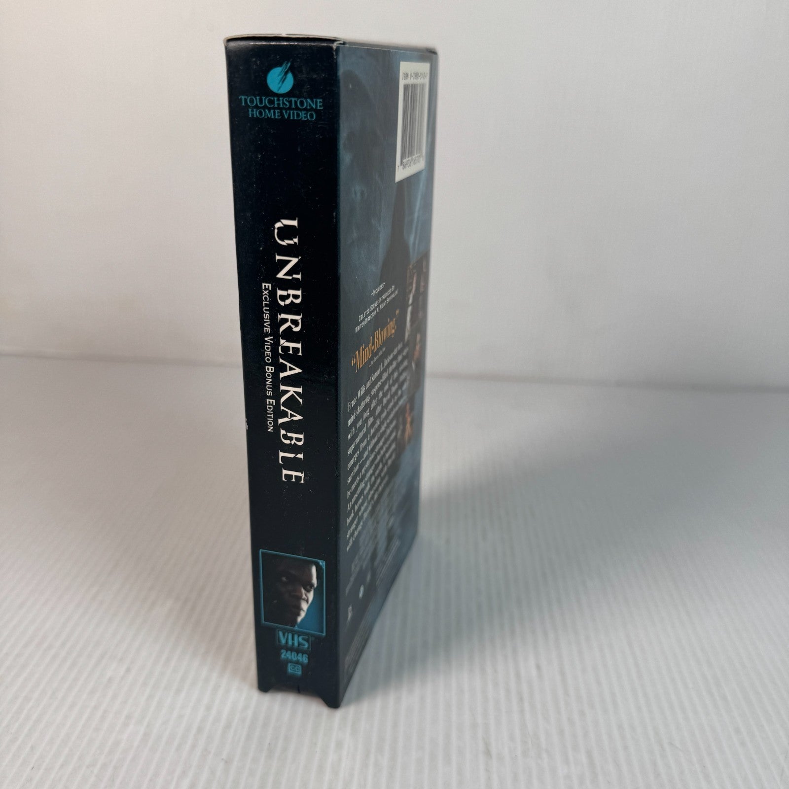 Unbreakable (VHS 2000 Bruce Willis Samuel L. Jackson)
