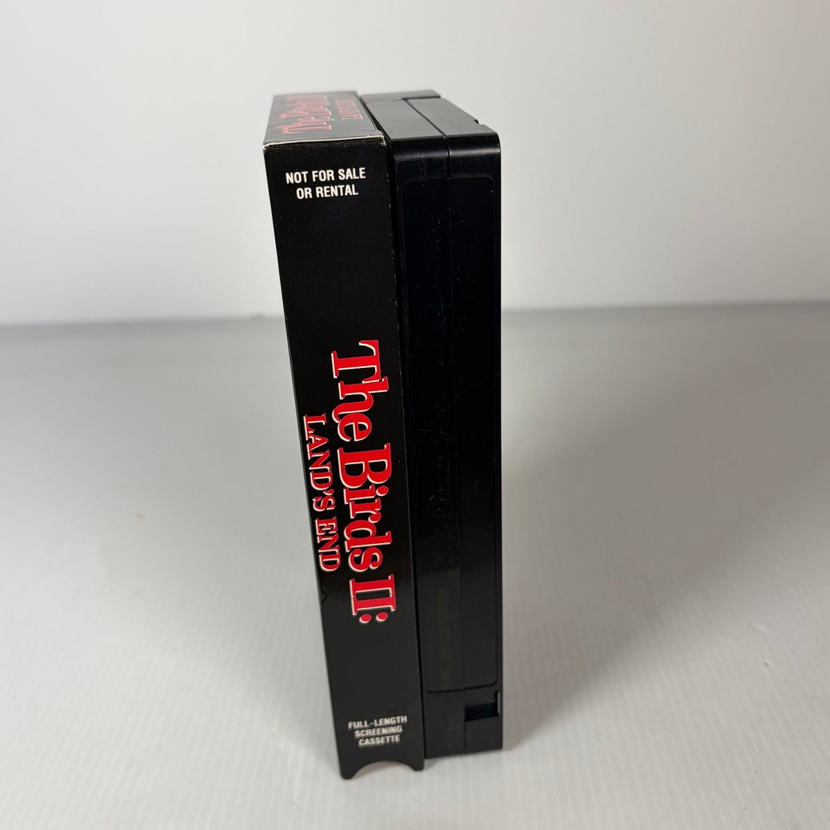 The Birds II: Land's End VHS 1994 Horror Screening Cassette MCA Universal