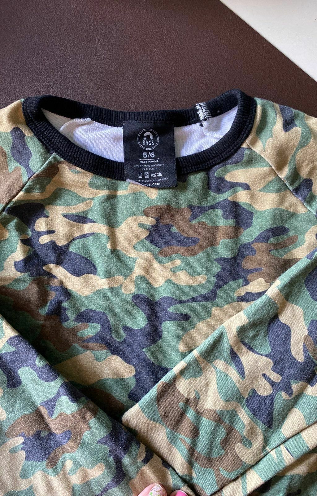 Camouflage Camo Rags to Raches Crewneck Sweater Size 5/6