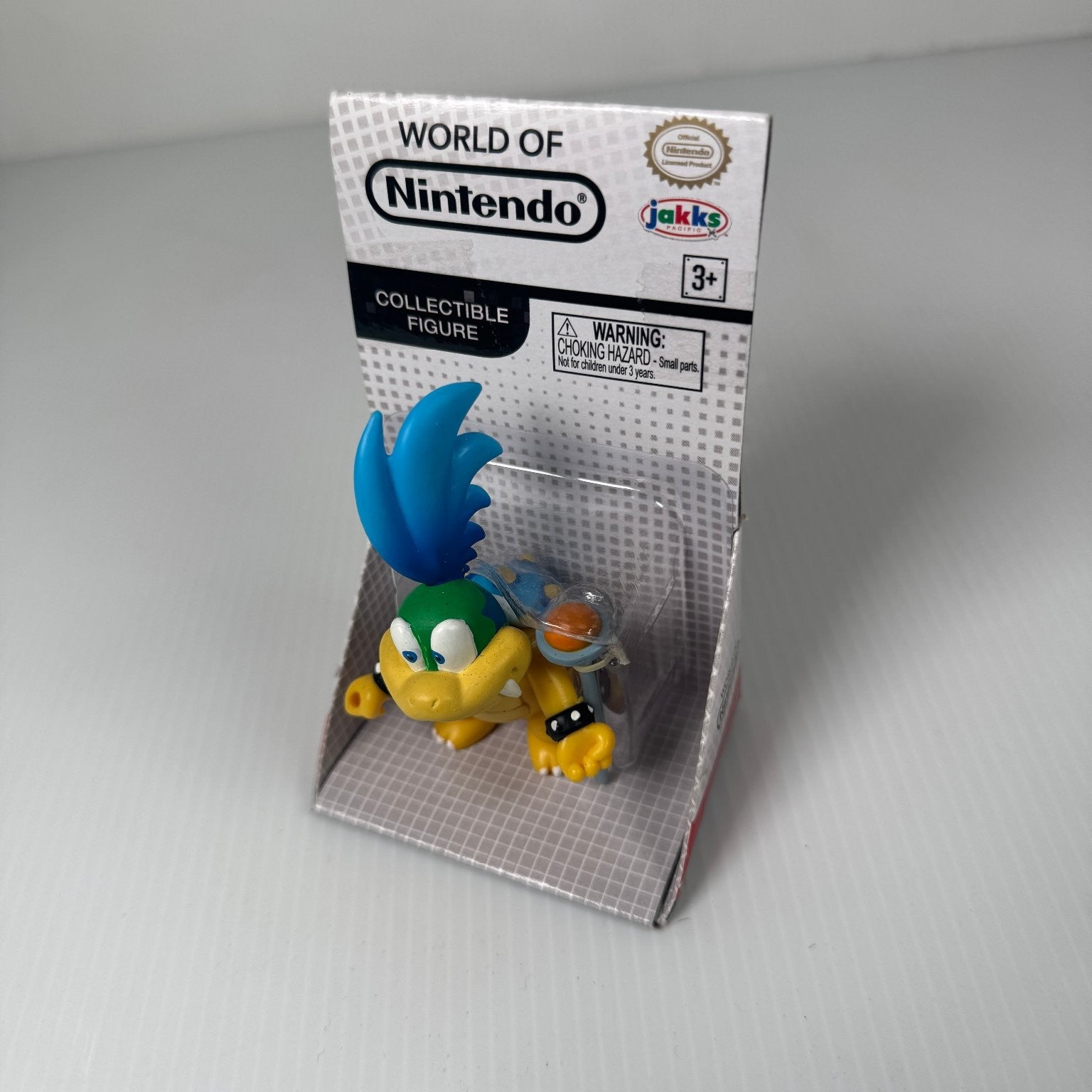 World of Nintendo Larry Koopa Super Mario 2.5" Collectible Figure w/ Wand