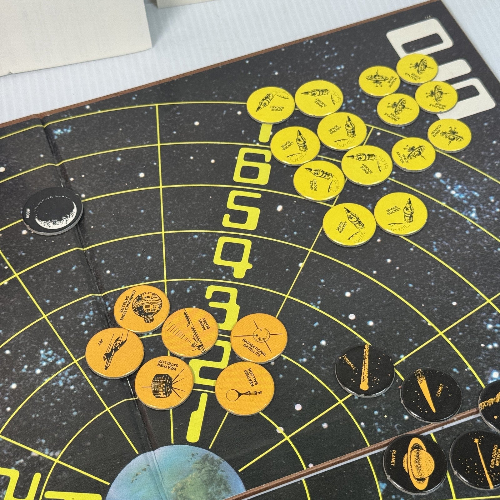 Vintage 1976 UFO Game Avalon Hill Board Game Complete Set Rare Close Encounters