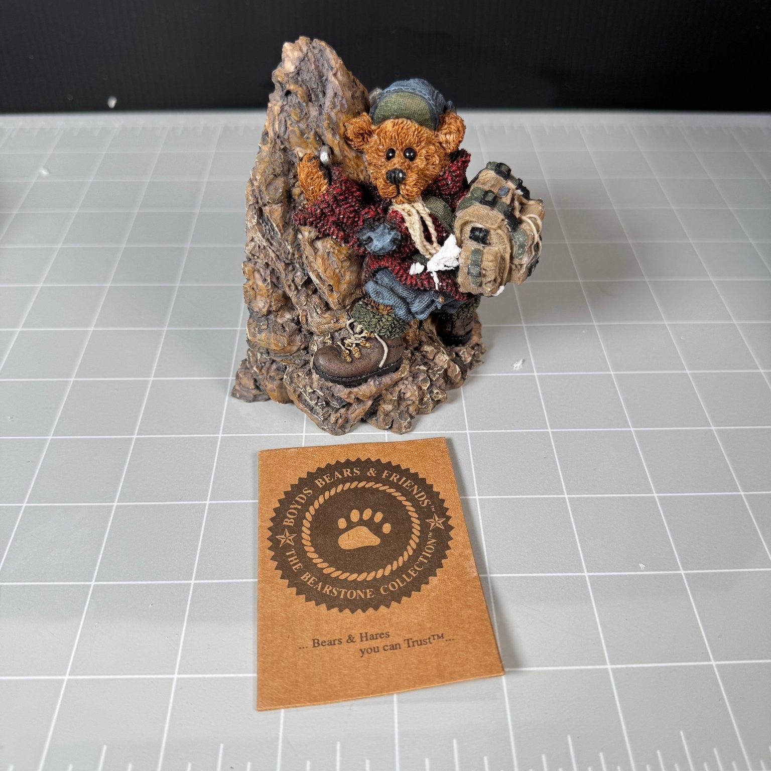Boyds Bears Climber Resin Figure w/Base 1991 Bearstone Collection