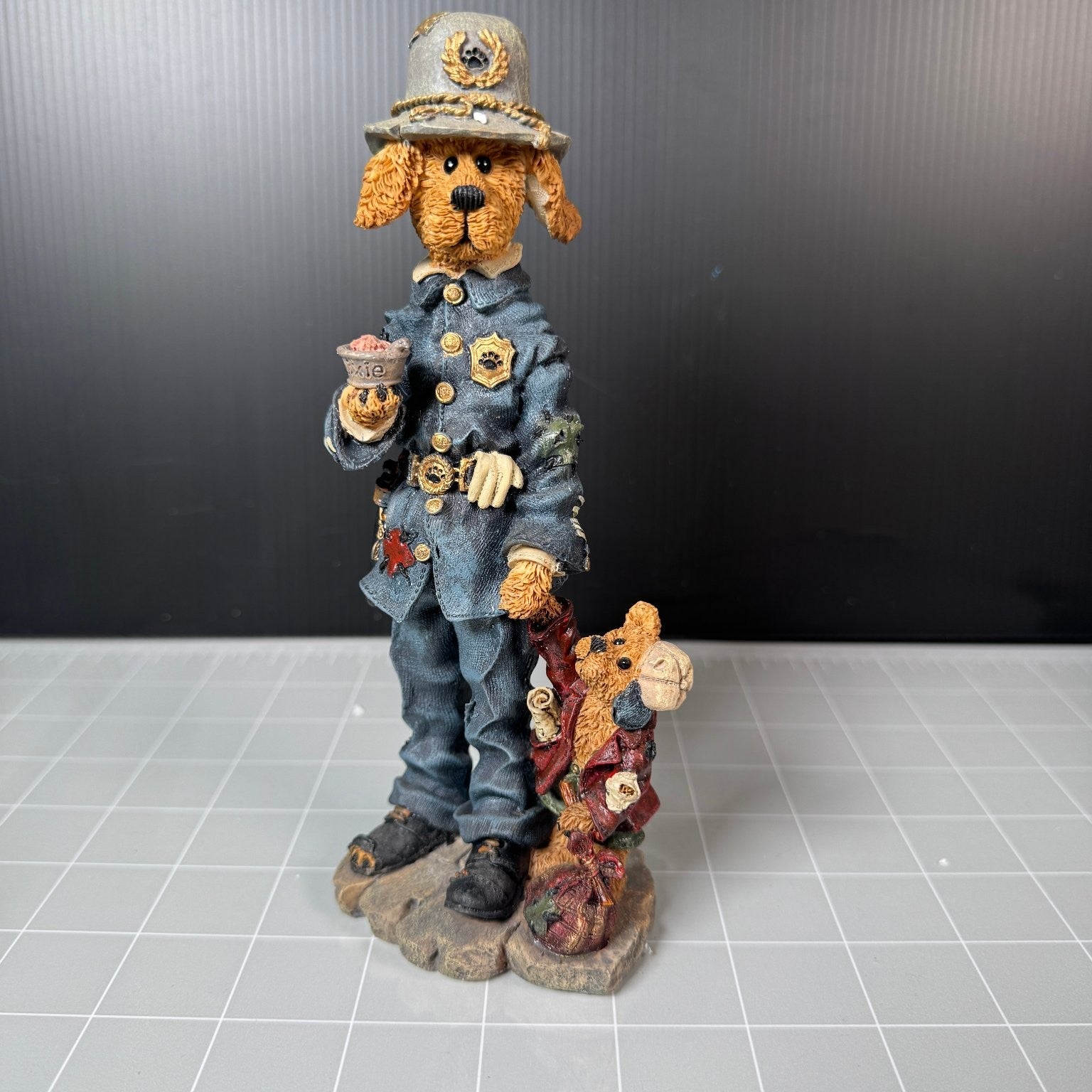 Boyds Bears & Friends Folkstone Collection Policeman Dog Statue