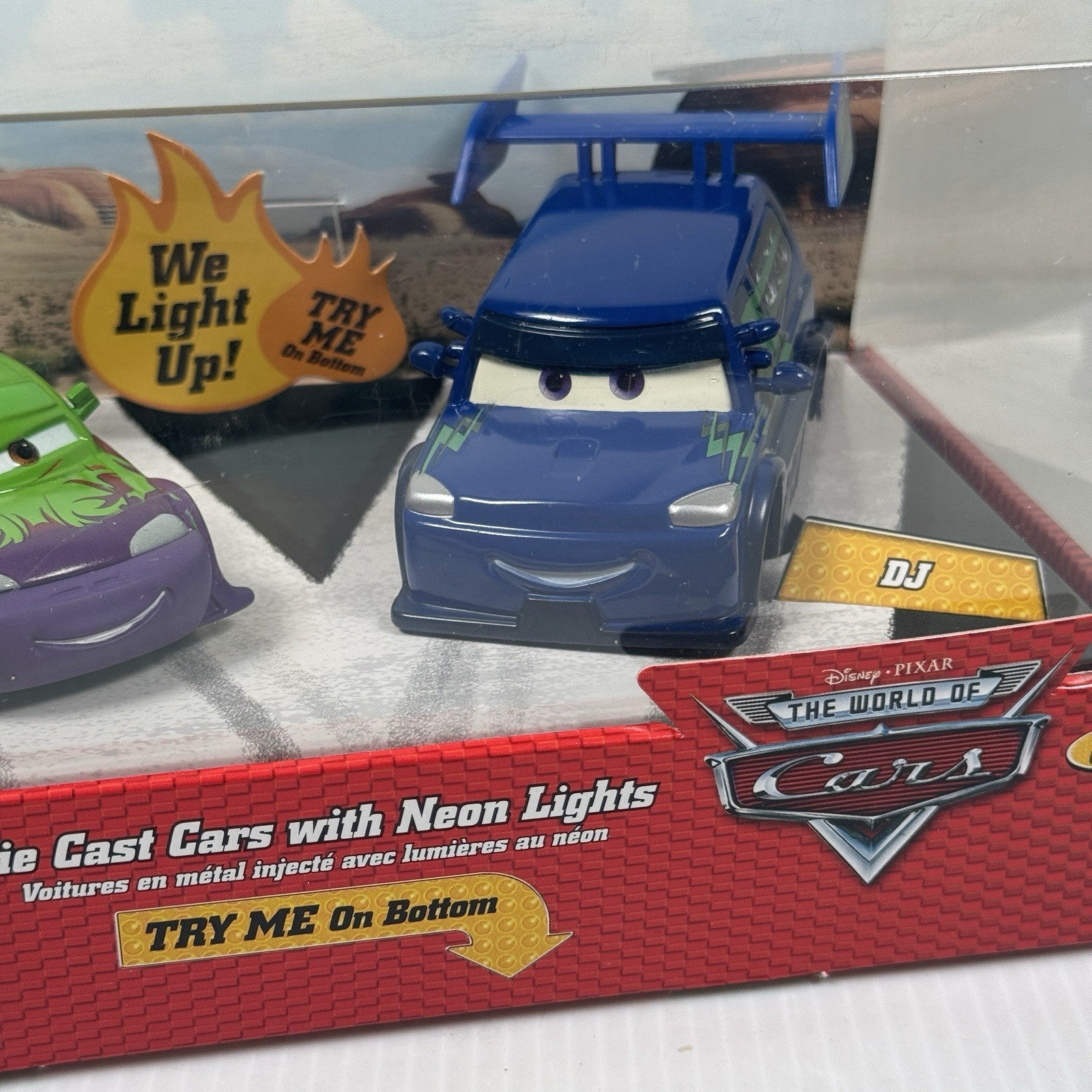 World Of Cars Neon Light Up Diecast Set Wingo & DJ Disney Store EXCLUSIVE Read