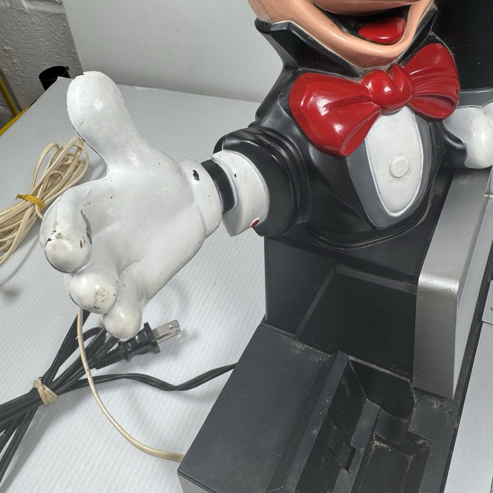 Unisonic Mickey Mouse Phone Radio Alarm Clock Model 6052 AS IS For Repair
