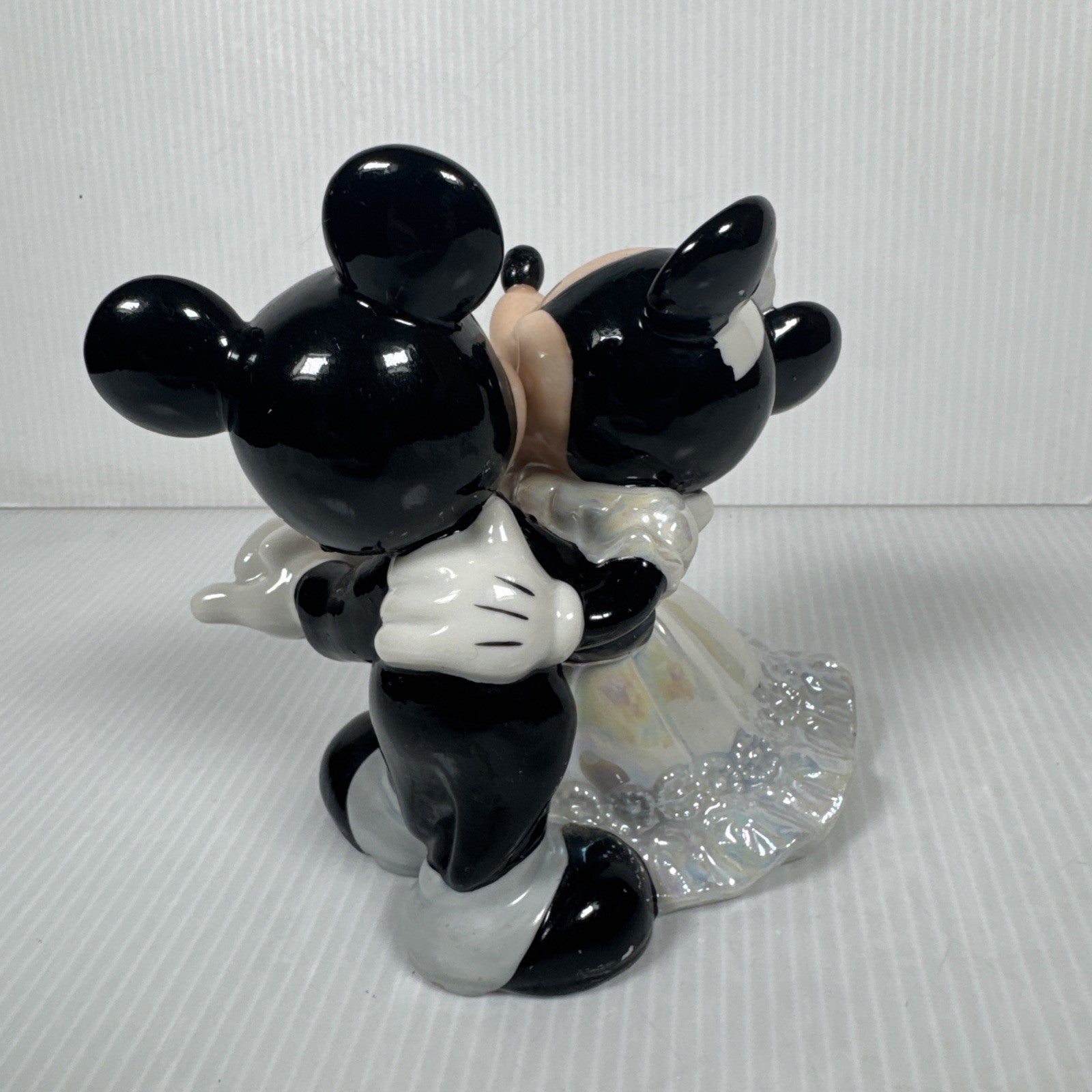 Disney Mickey and Minnie Mouse Bride and Groom Porcelain Figurine / Cake Topper