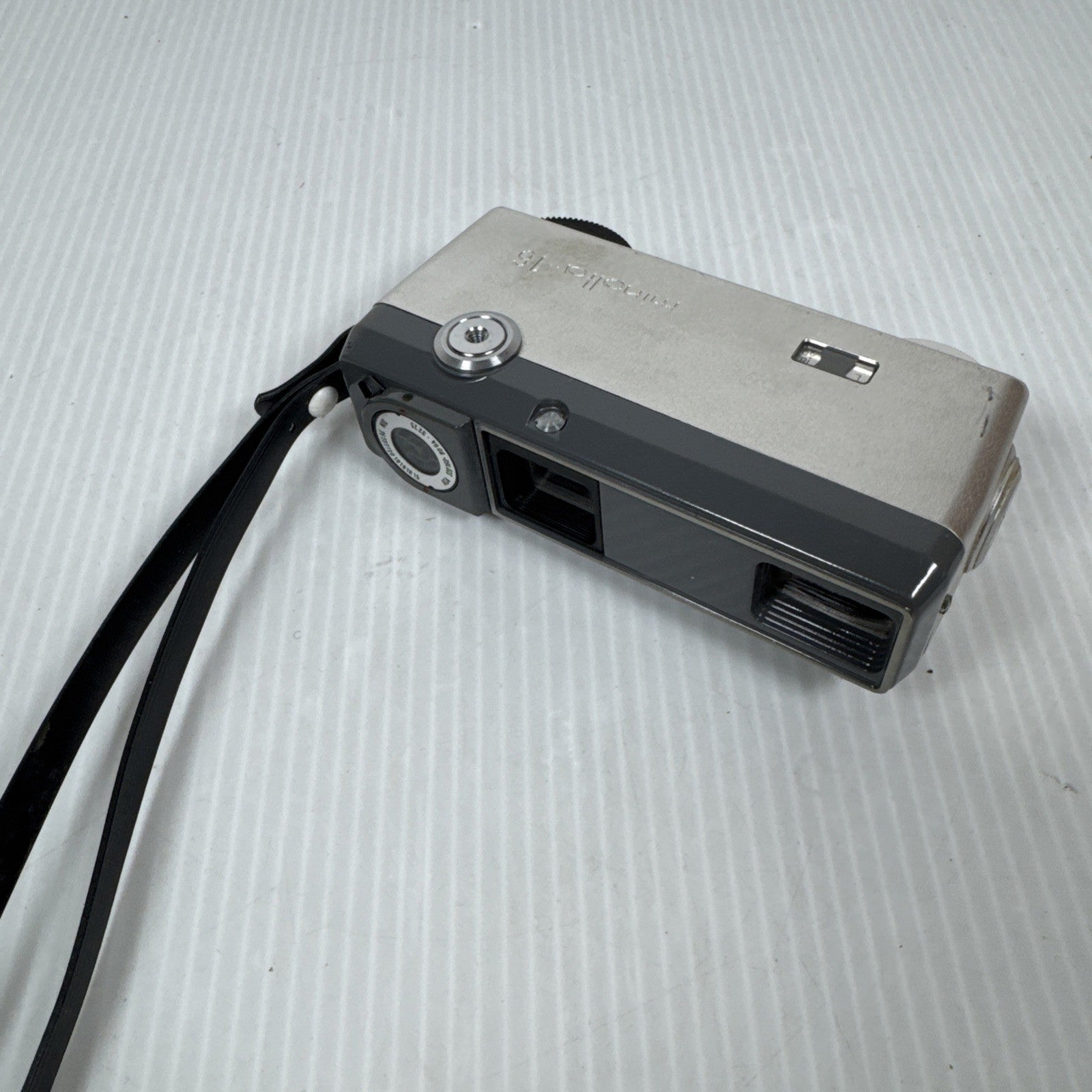 MINOLTA 16 E E II SUBMINIATURE Vintage Camera Untested