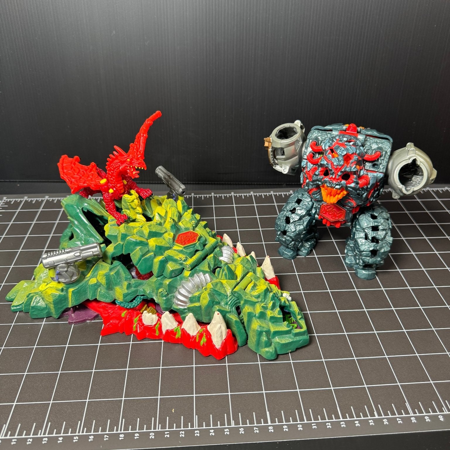 Mighty Max Playset Lot Incomplete with Dragon Island & Blast Magus As Is