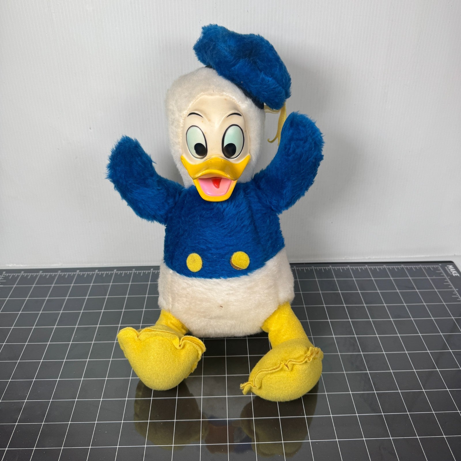 Vintage Walt Disney Land Donald Duck Rubber Face Plush California Stuffed 14"