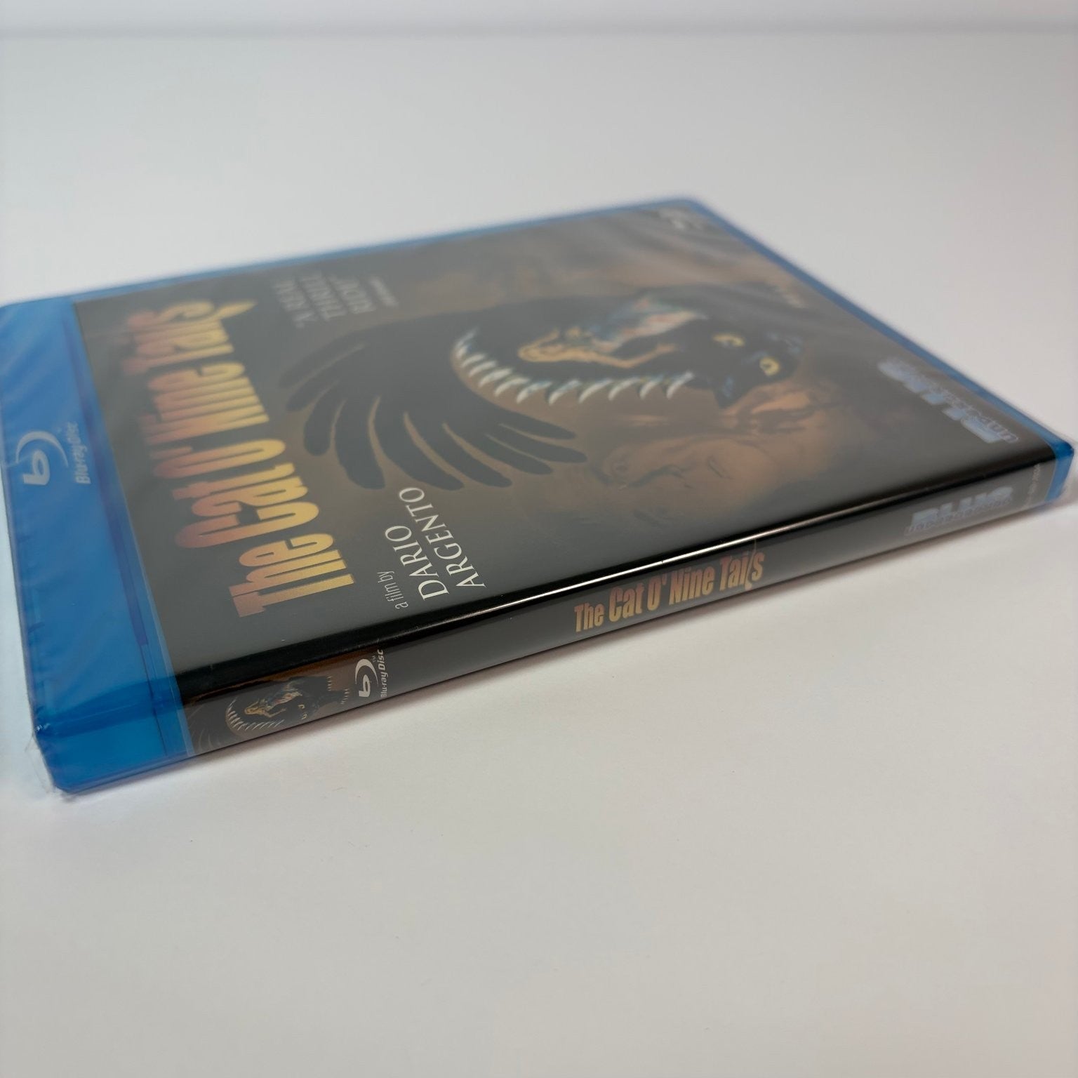 The Cat O' Nine Tails Blu-ray Dario Argento Giallo Horror Blue Underground