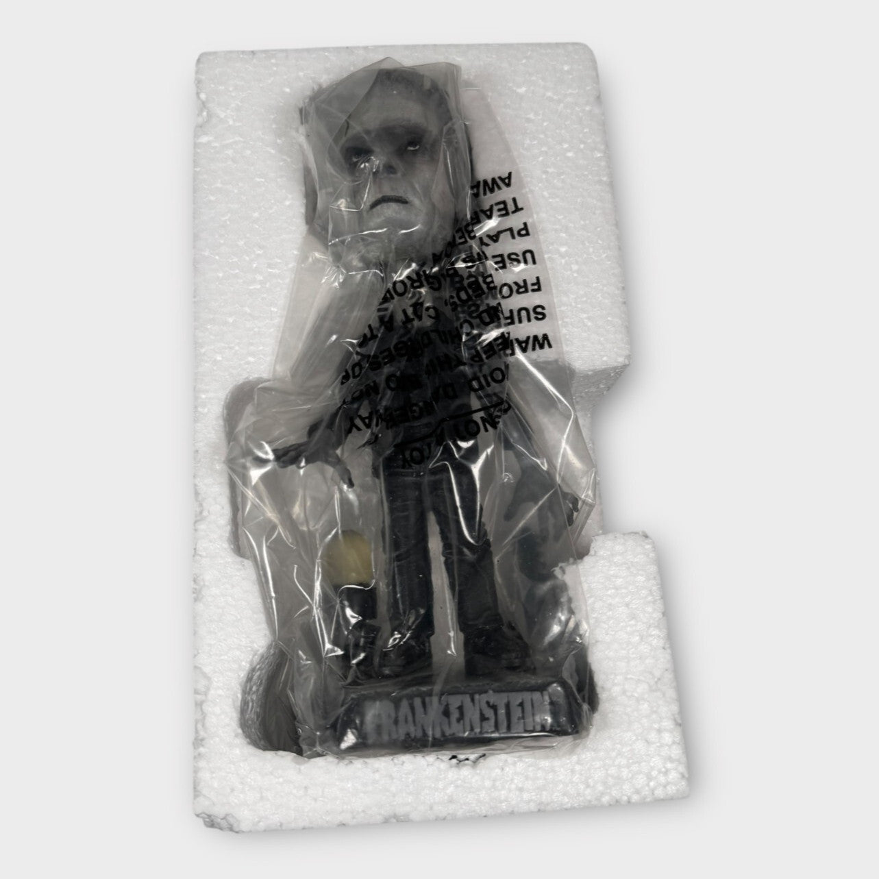 2006 FRANKENSTEIN HEADKNOCKER BOBBLE-HEAD NECA UNIVERSAL MONSTERS Black & White