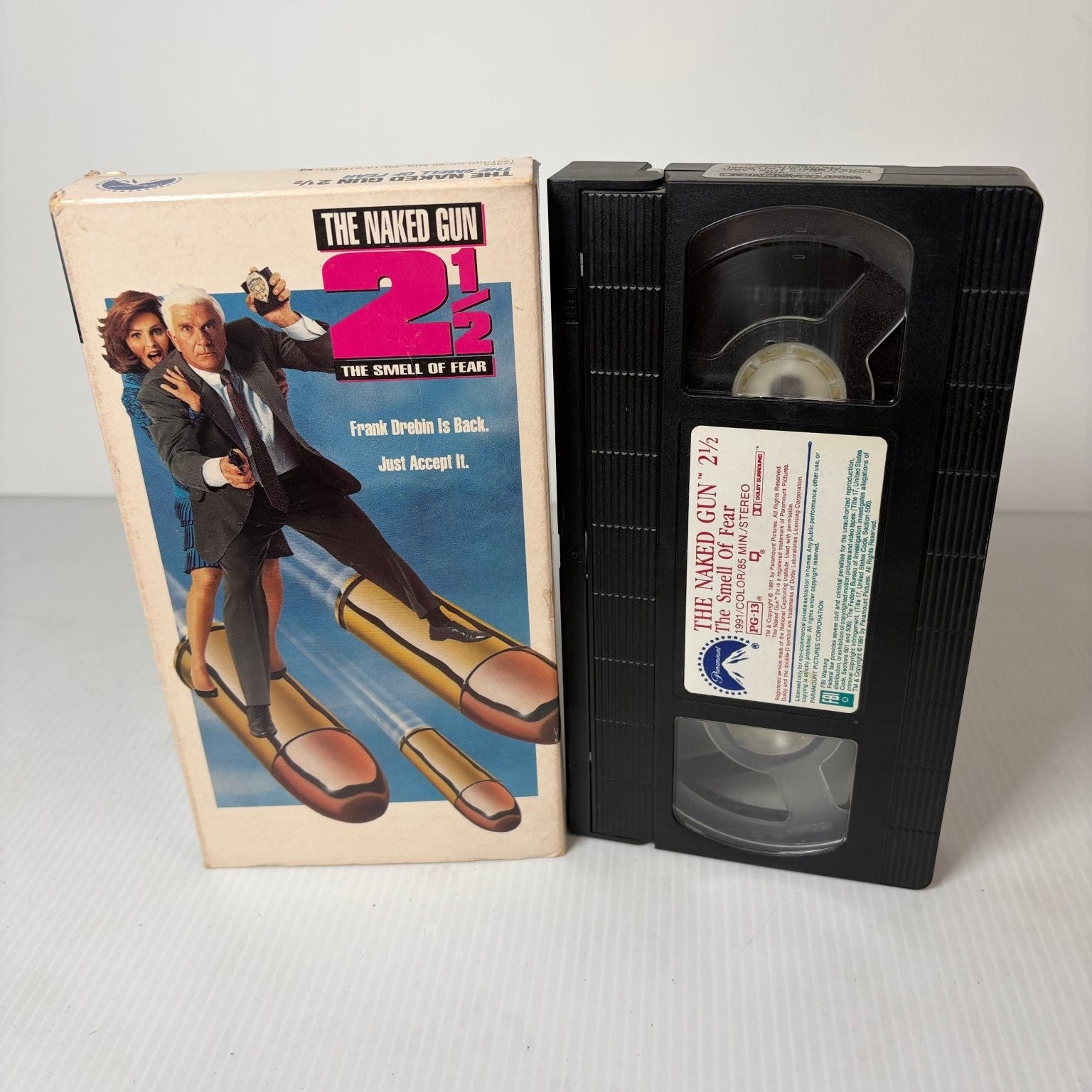 Naked Gun 2 1/2 The Smell of Fear VHS 1991 Comedy Leslie Nielsen Paramount