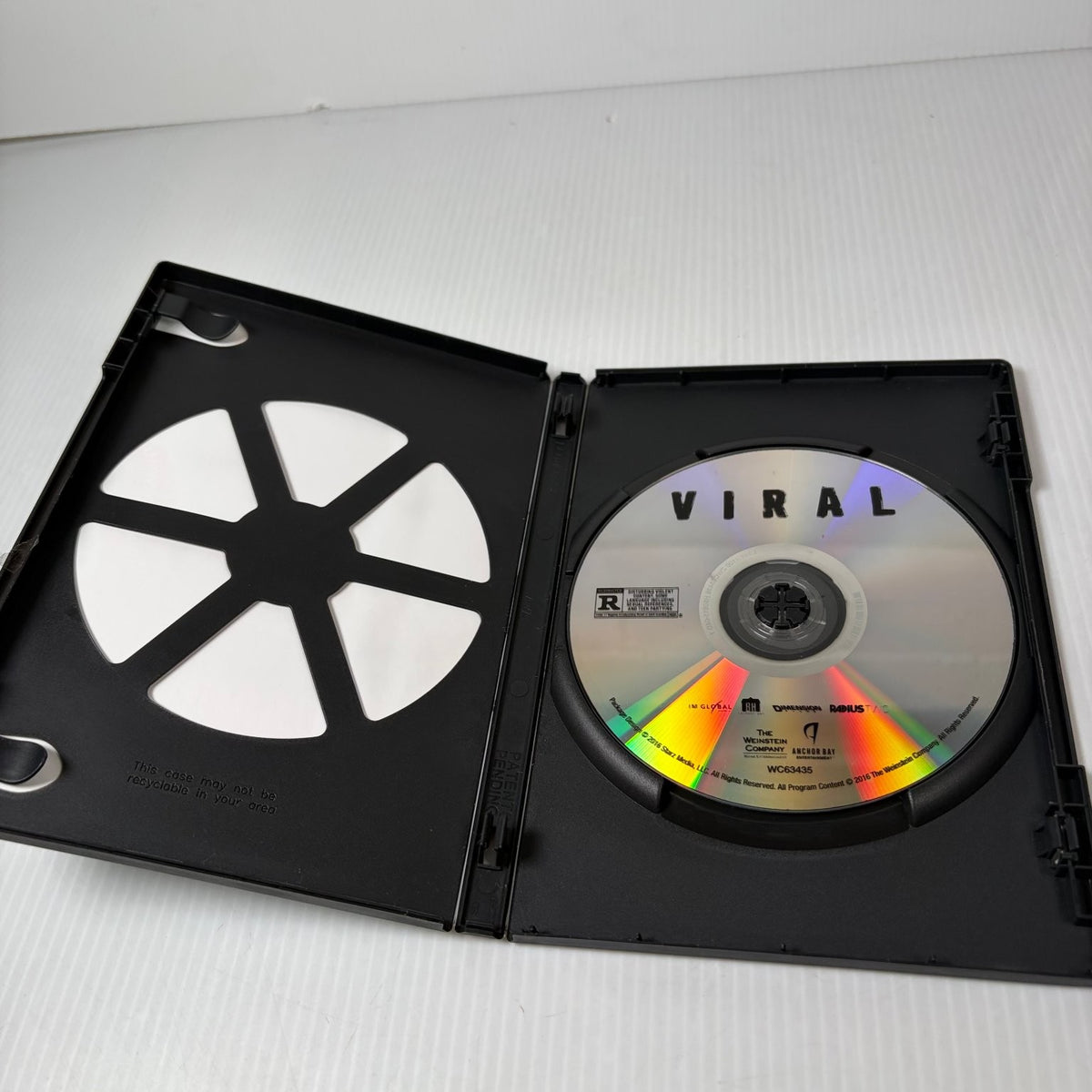 VIRAL DVD 2016 Sofia Black-D'Elia Analeigh Tipton Blumhouse Horror Thriller