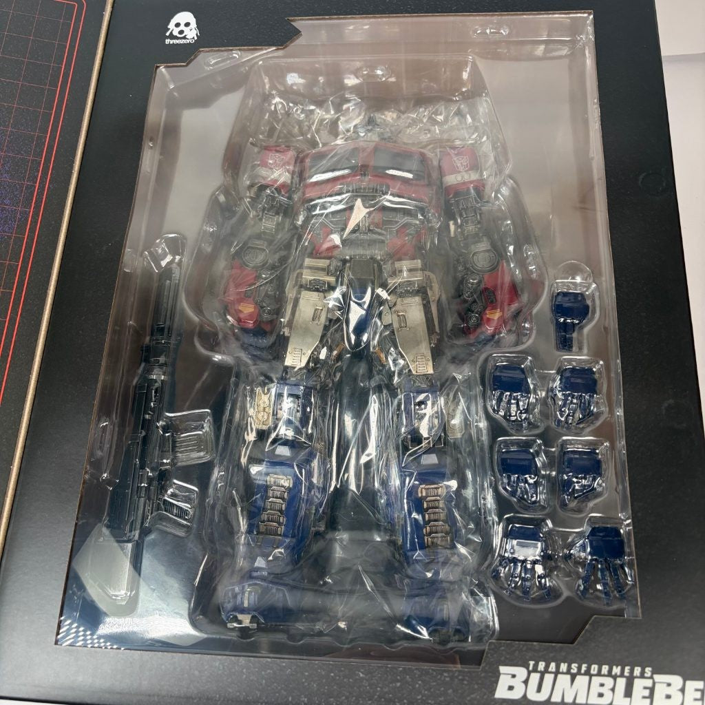 threezero Transformers Bumblebee Optimus Prime DLX Scale Collectible Figure