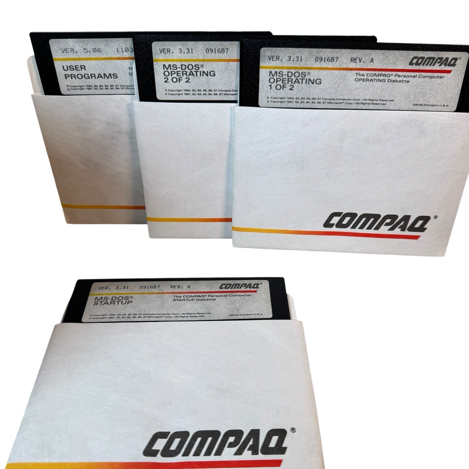 Compaq Portable Model 1 (1983) IBM PC Compatible w/ Manual & Disks AS IS