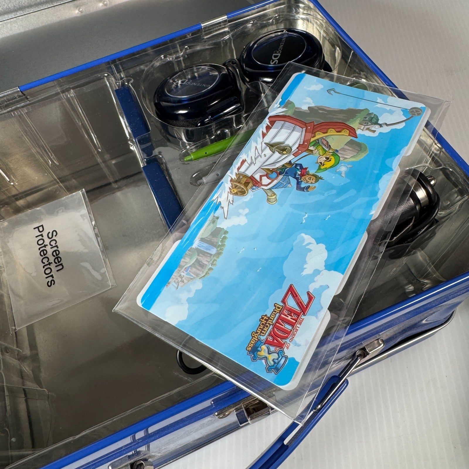 Nintendo DS ZELDA Phantom Hourglass Metal Lunch Box Carrying Case