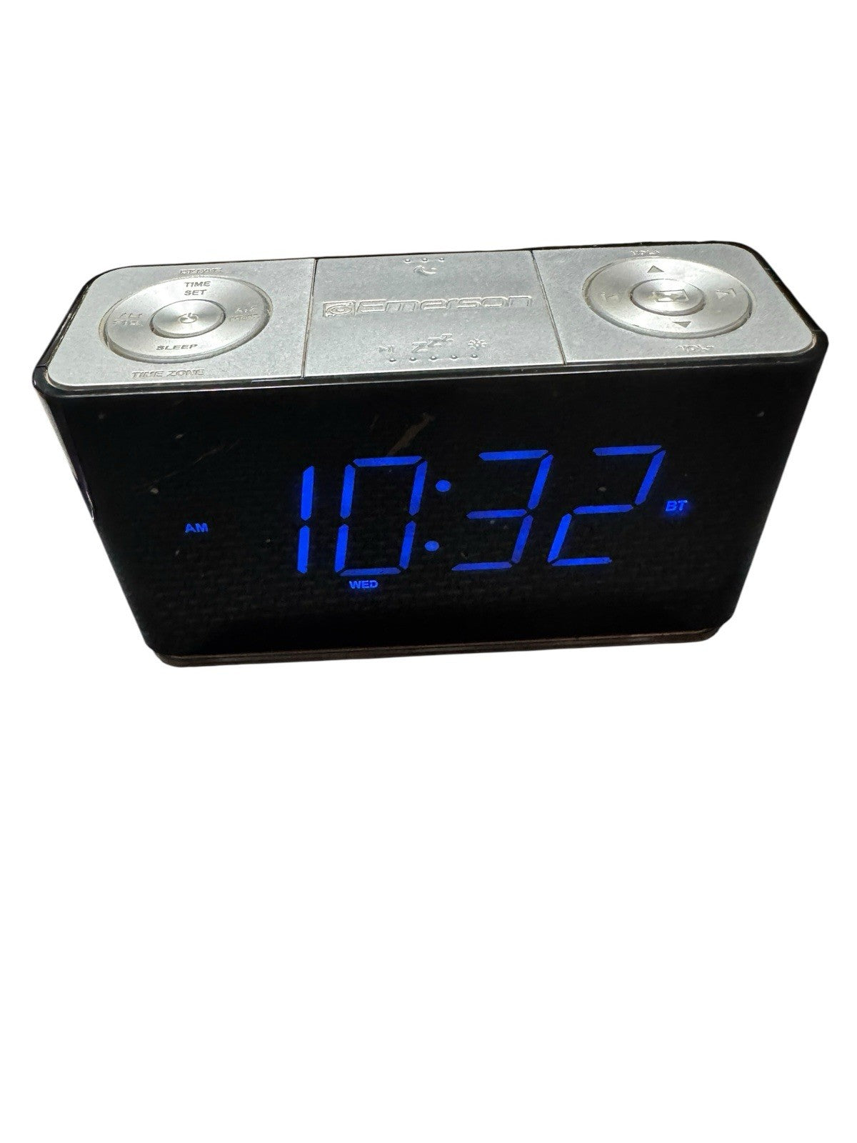 Emerson SmartSet FM Radio Alarm Clock LED CKS1507 Bluetooth USB Charging Used