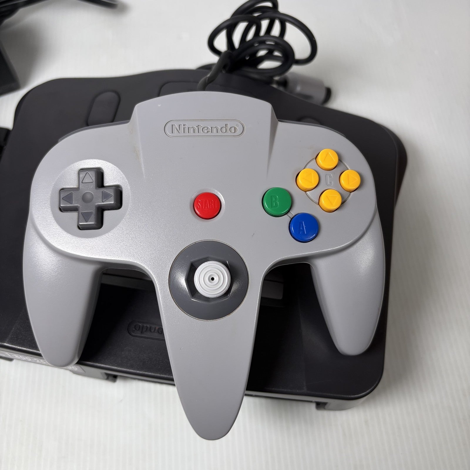 Nintendo 64 N64 Console System Gray NUS-001(USA) with OEM Controller & Cables