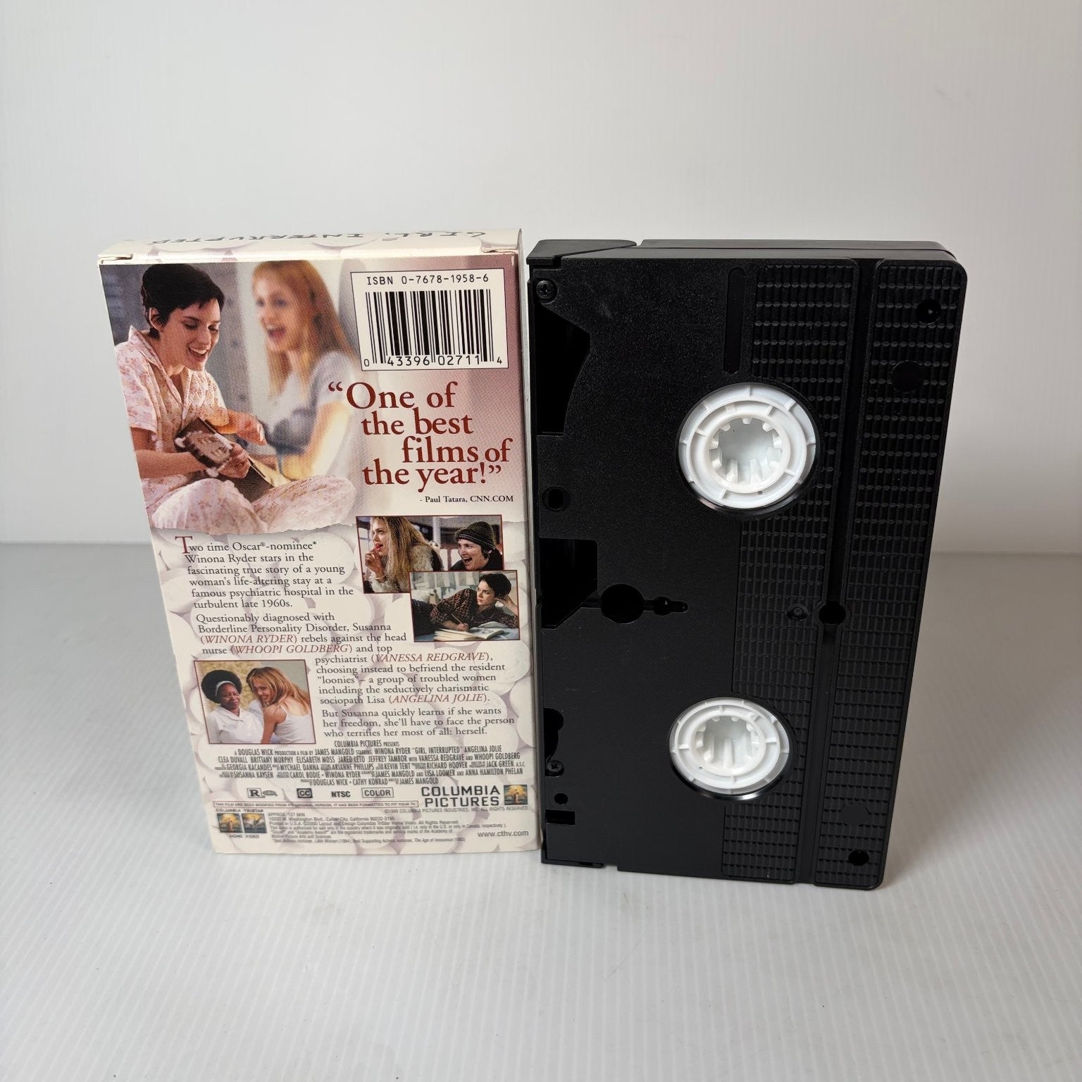 Girl, Interrupted VHS 1999 Drama Angelina Jolie Winona Ryder Columbia Pictures