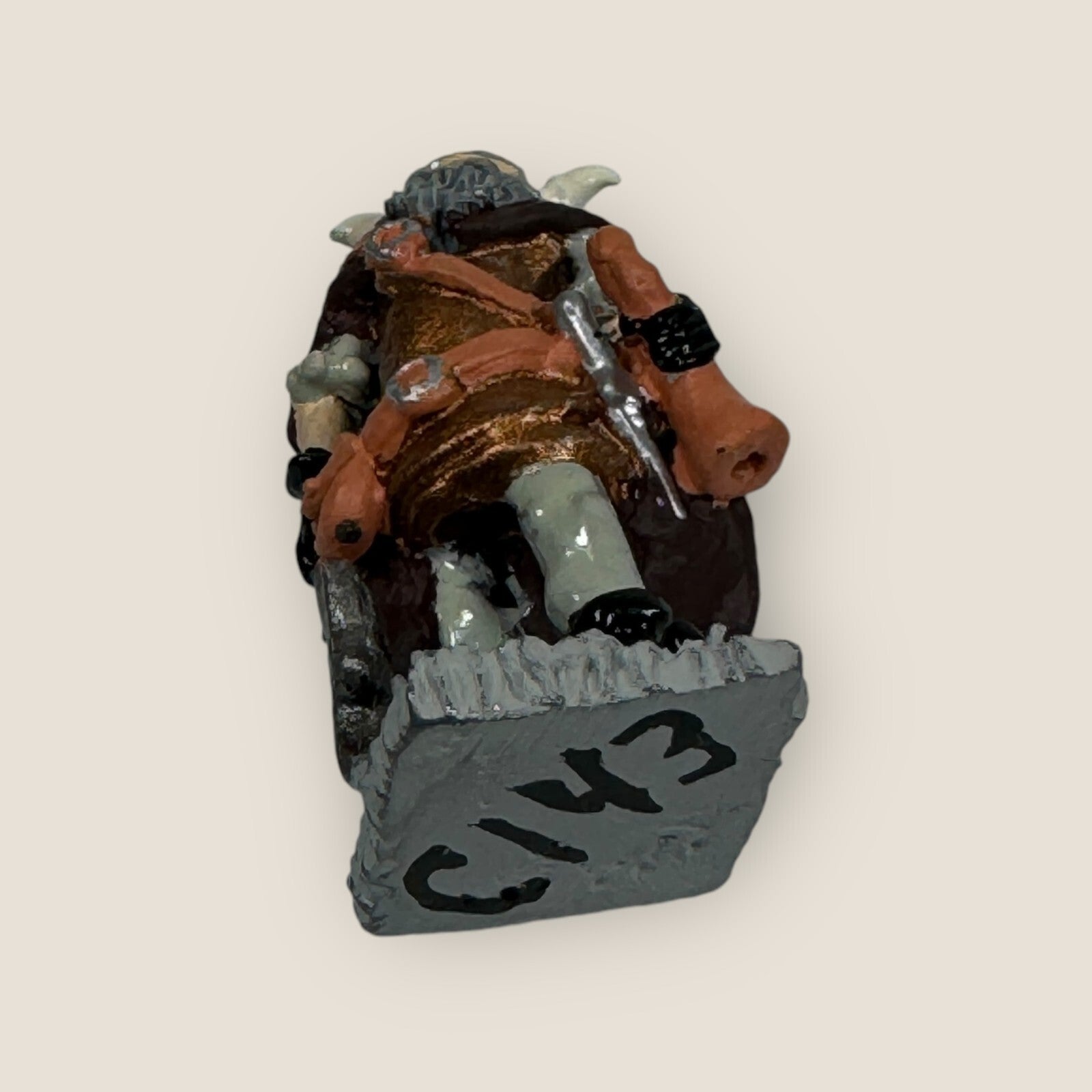 Dungeons & Dragons Lot of 3 Fighter Humans Painted Lead Miniatures Unknown Brand