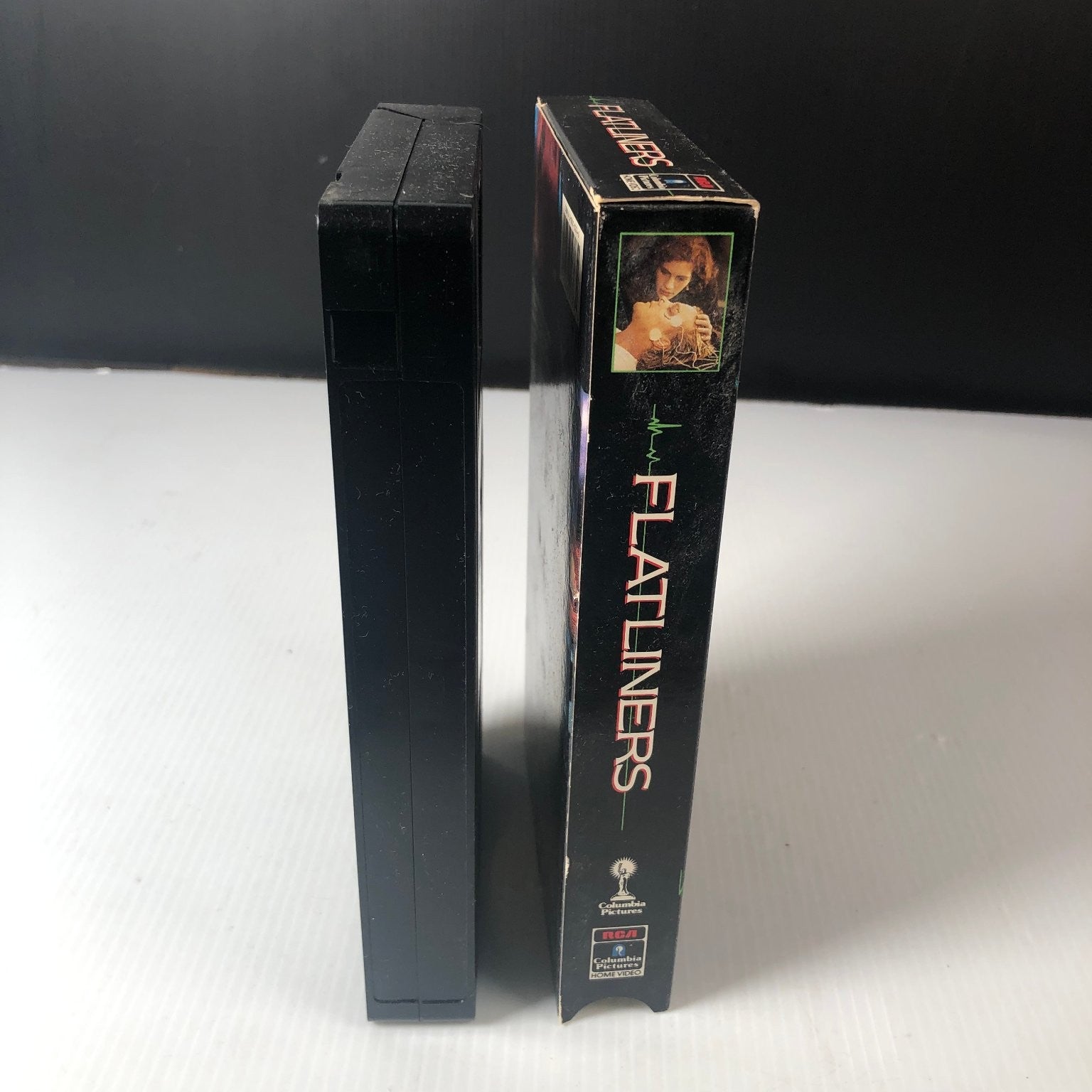 Flatliners VHS 1990 Thriller Original Release Julia Roberts Kevin Bacon