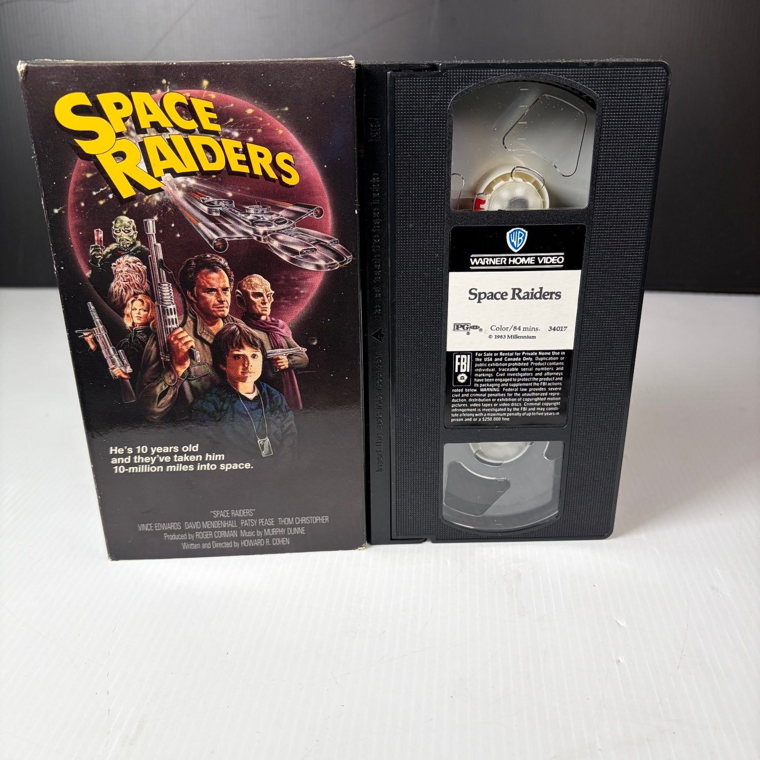Space Raiders VHS 1983 Sci-Fi Adventure Warner Home Video 1993 Reissue