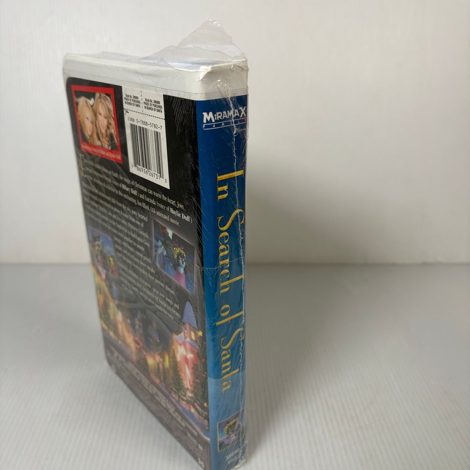 In Search of Santa VHS 2004 Rare Animated Holiday Family Hilary & Haylie Duff