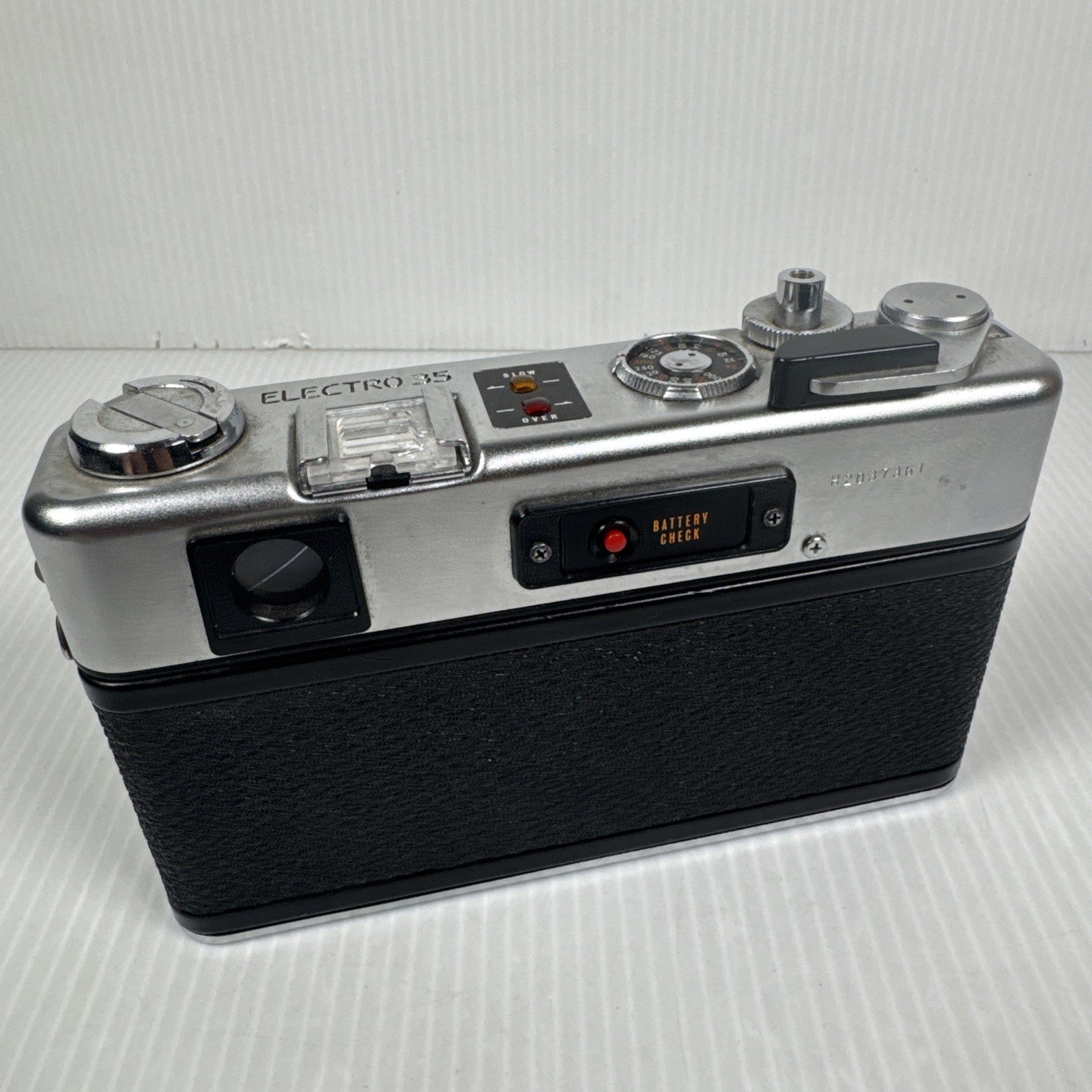 Yashica Electro 35 GSN 35mm Film Camera Yashinon 45mm f1.7 Lens As Is Untested