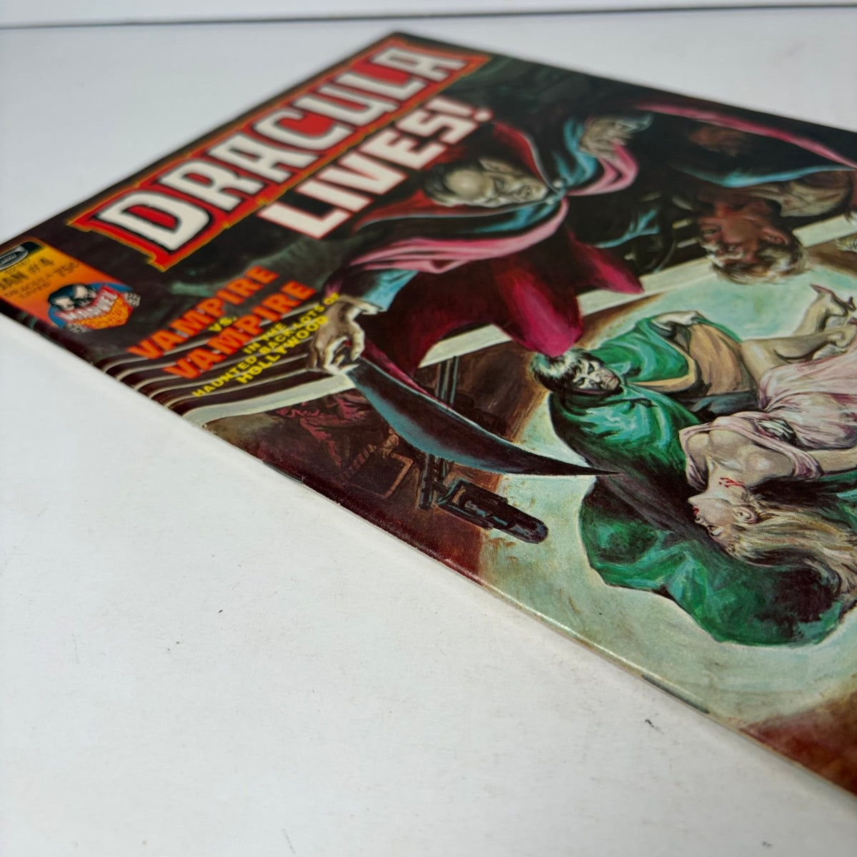 Dracula Lives January 1974 Vampire vs Vampire Magazine Marvel Horror