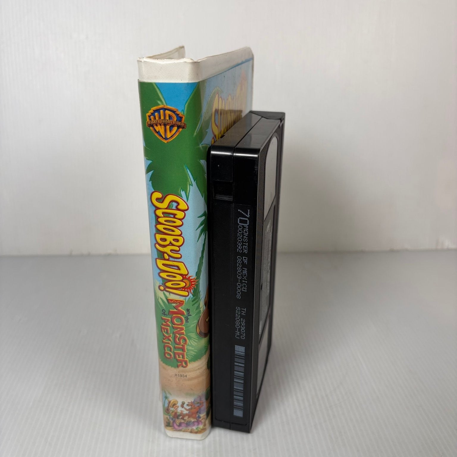 Scooby-Doo! and the Monster of Mexico VHS 2003 Animated Mystery Clamshell Case