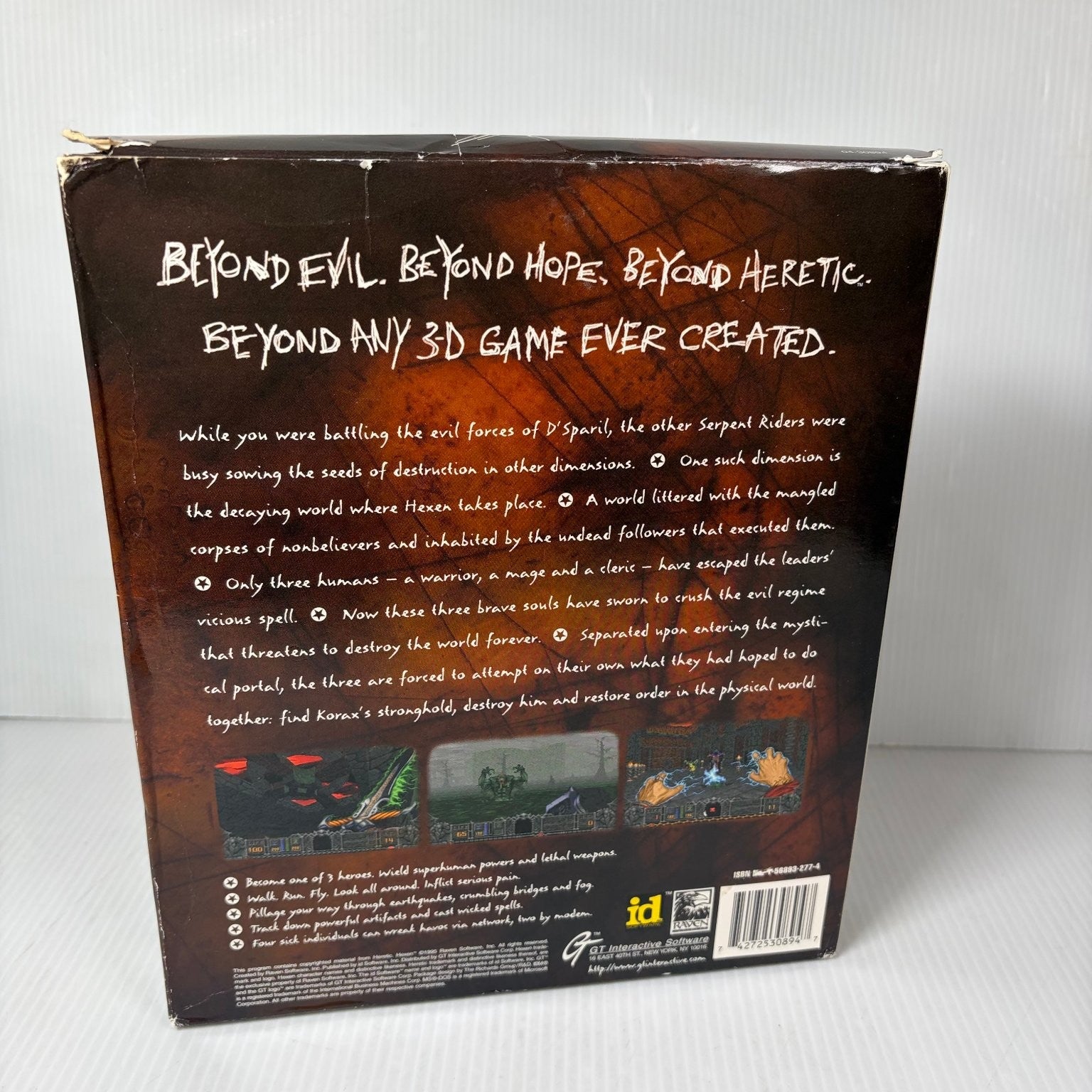 Hexen Beyond Heretic IBM PC Rare 3.5" Floppy Disk Version FPS Complete w/ Poster