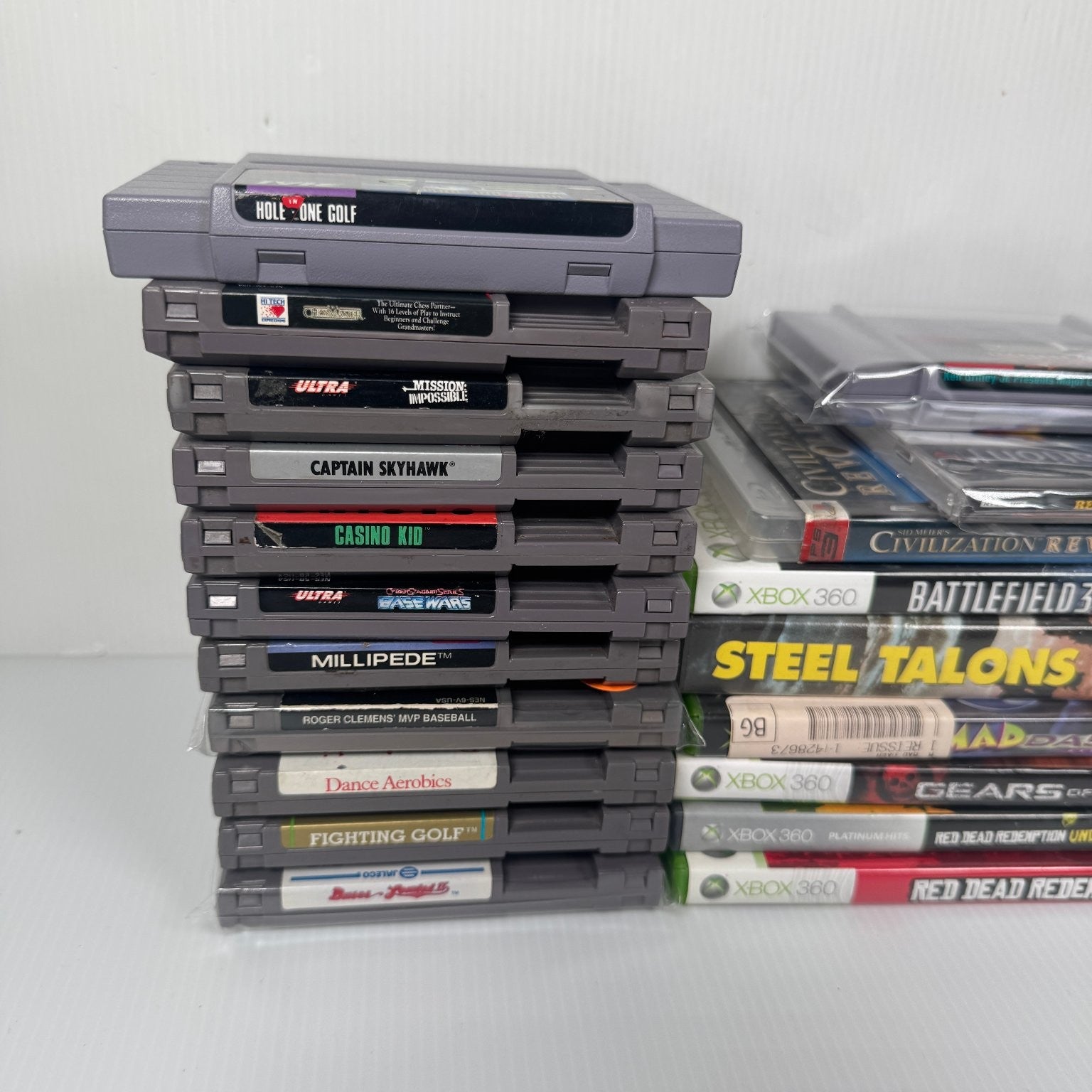 Mixed Lot of 20 Retro Games NES, Genesis, Xbox 360 & More Red Dead Redemption