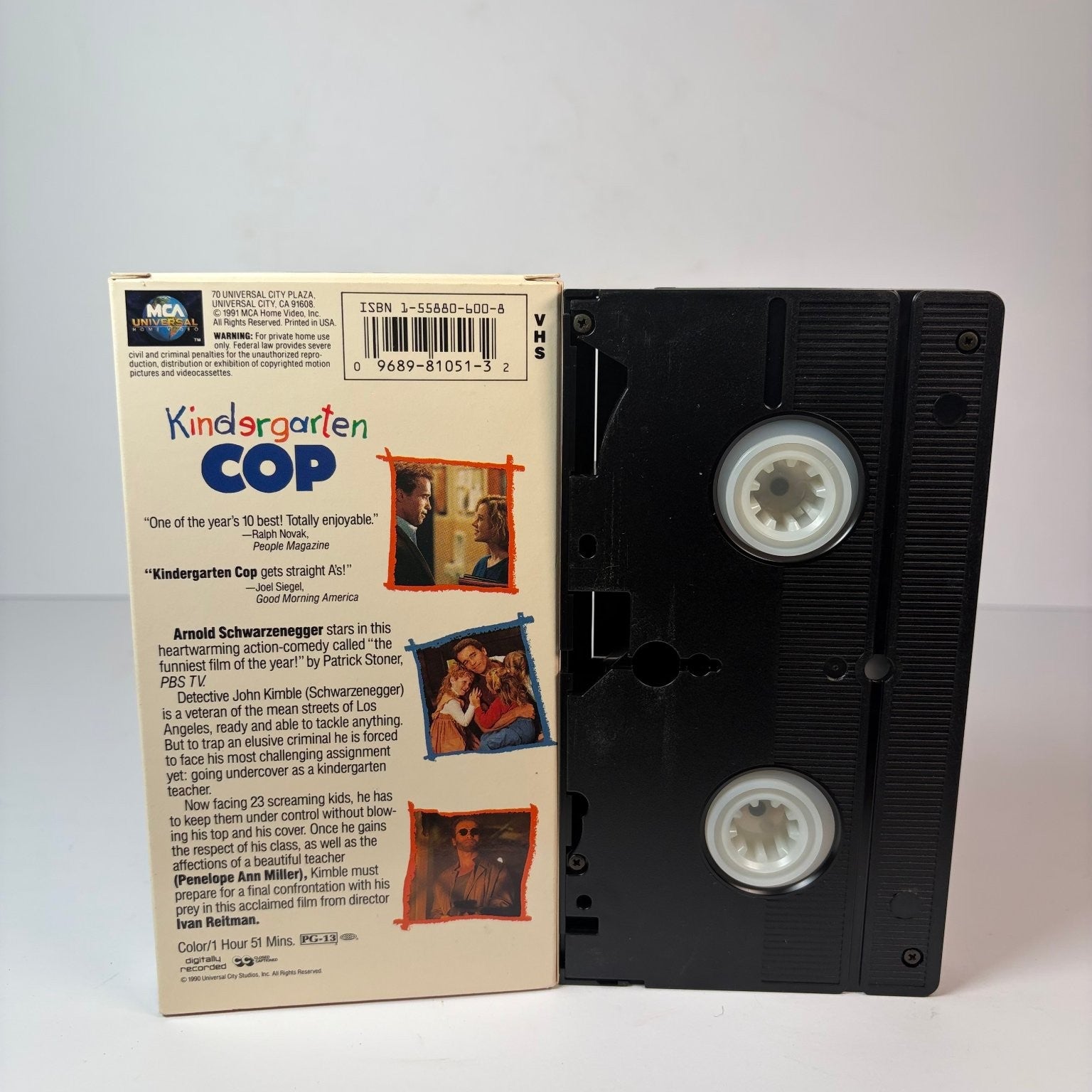 Kindergarten Cop VHS 1990 Action Comedy Arnold Schwarzenegger MCA Universal