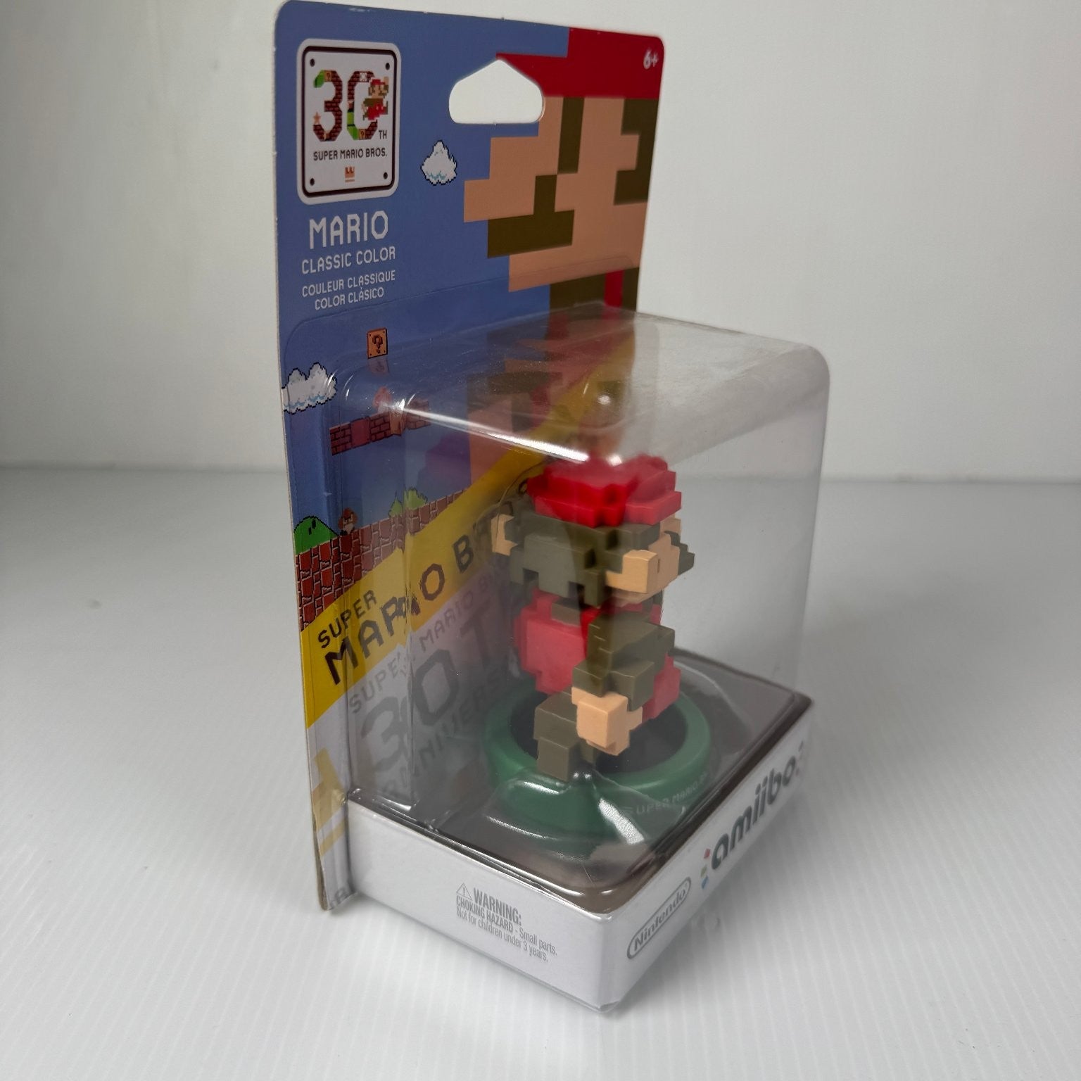 Nintendo 8-bit Mario Classic 30th Anniversary Color Amiibo Figure Wii U 3DS