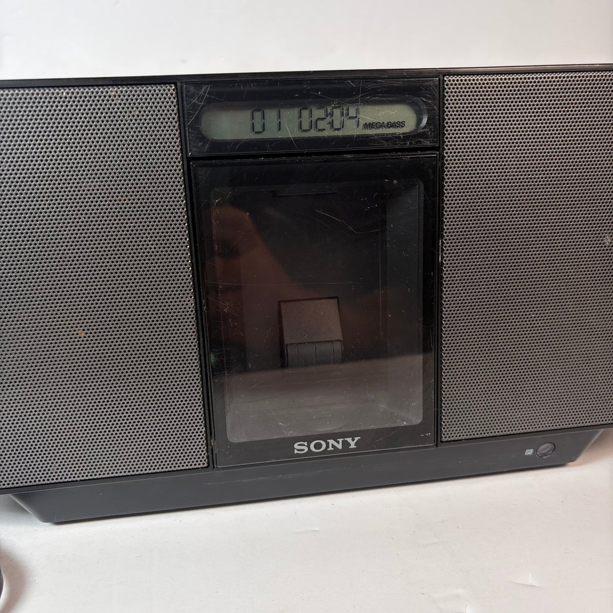 Sony ZS-S4IP Portable Stereo CD iPod Player Mega Bass Audio In Black Compact