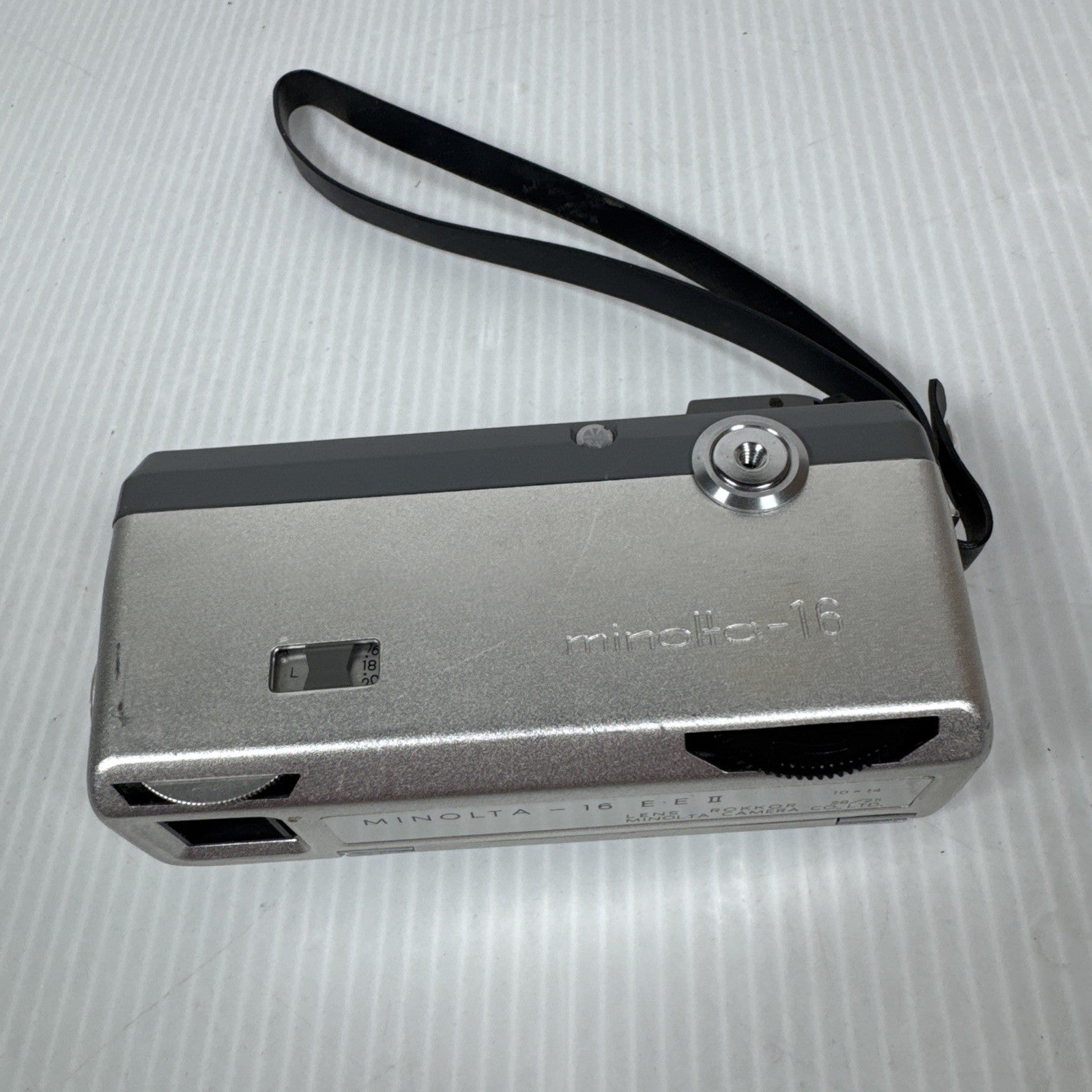 MINOLTA 16 E E II SUBMINIATURE Vintage Camera Untested
