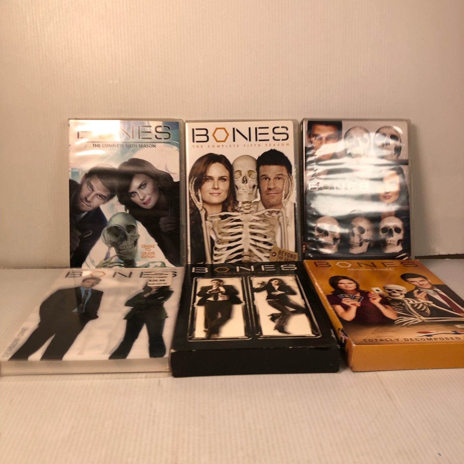 Bones Seasons 1-6 DVD Collection Emily Deschanel David Boreanaz