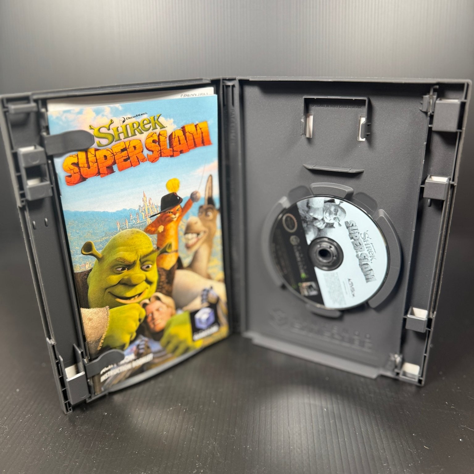Shrek SuperSlam Nintendo GameCube Complete CIB Video Game Multiplayer