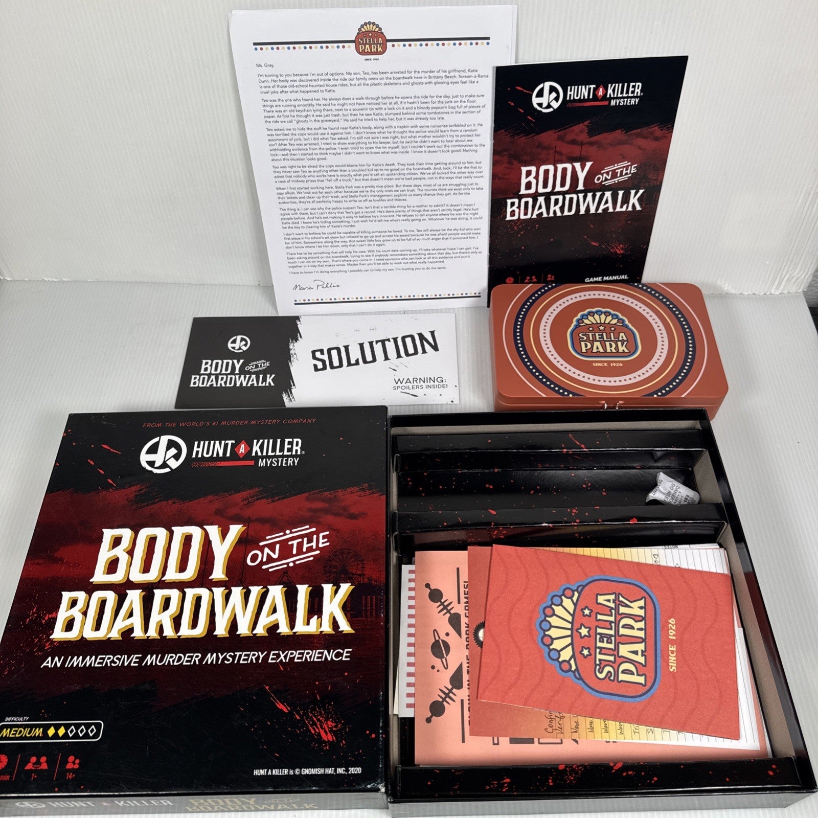 Hunt a Killer  Body on the Boardwalk Board Game Complete & Unsolved